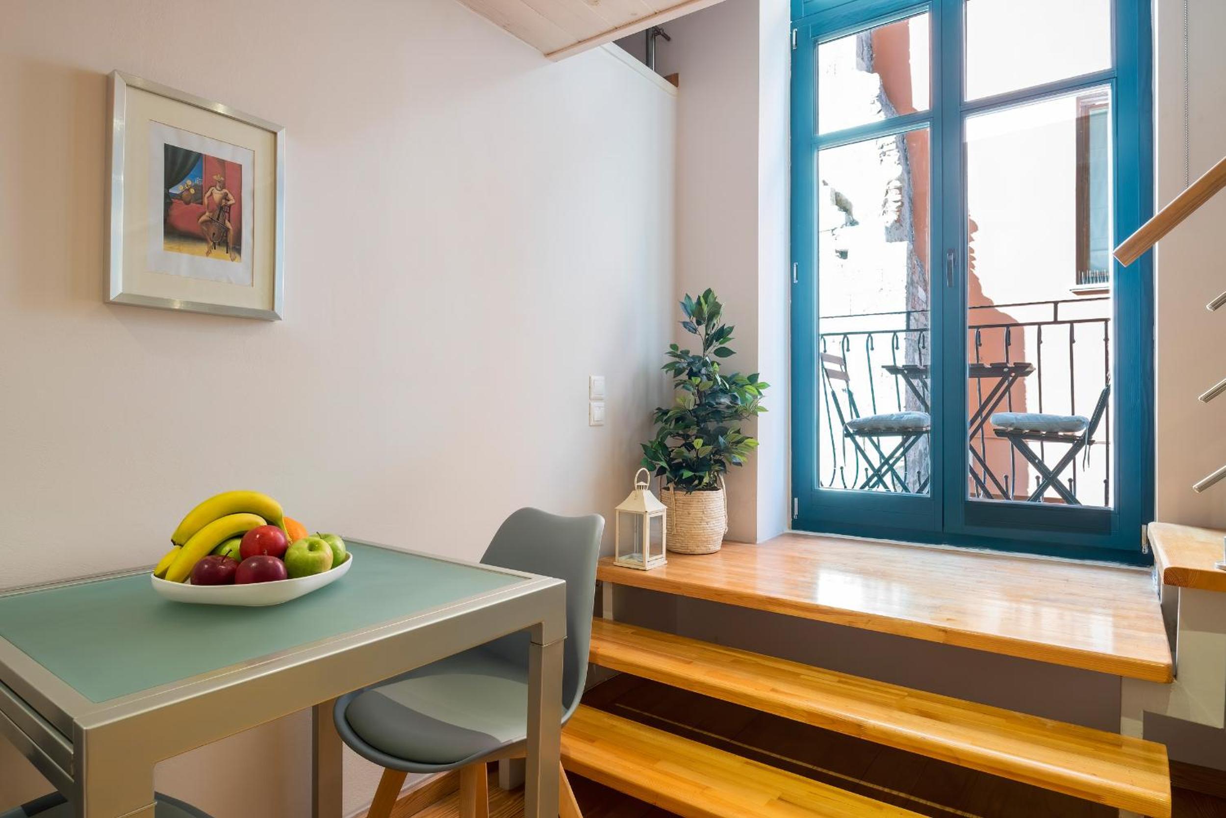 Apartment - Split Level - Photo 6