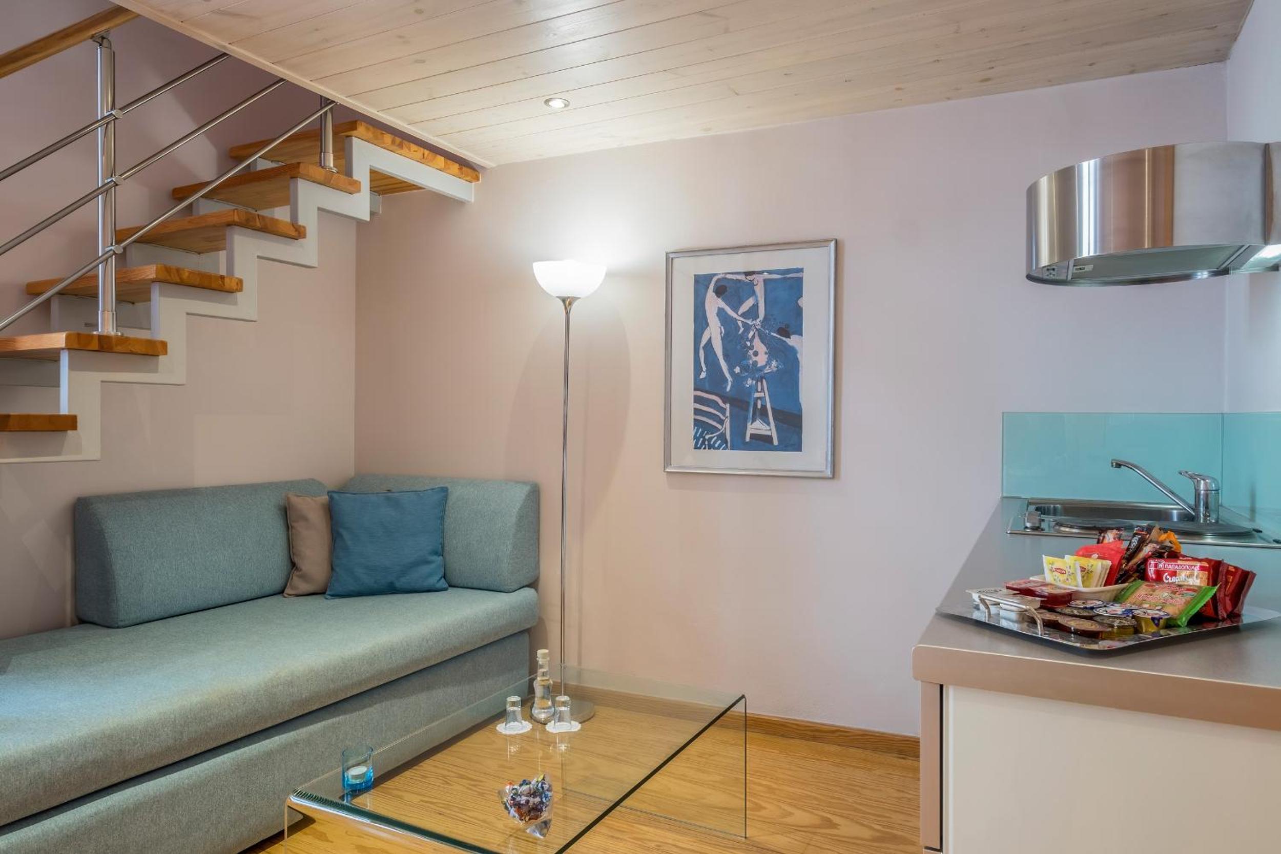 Apartment - Split Level - Photo 9