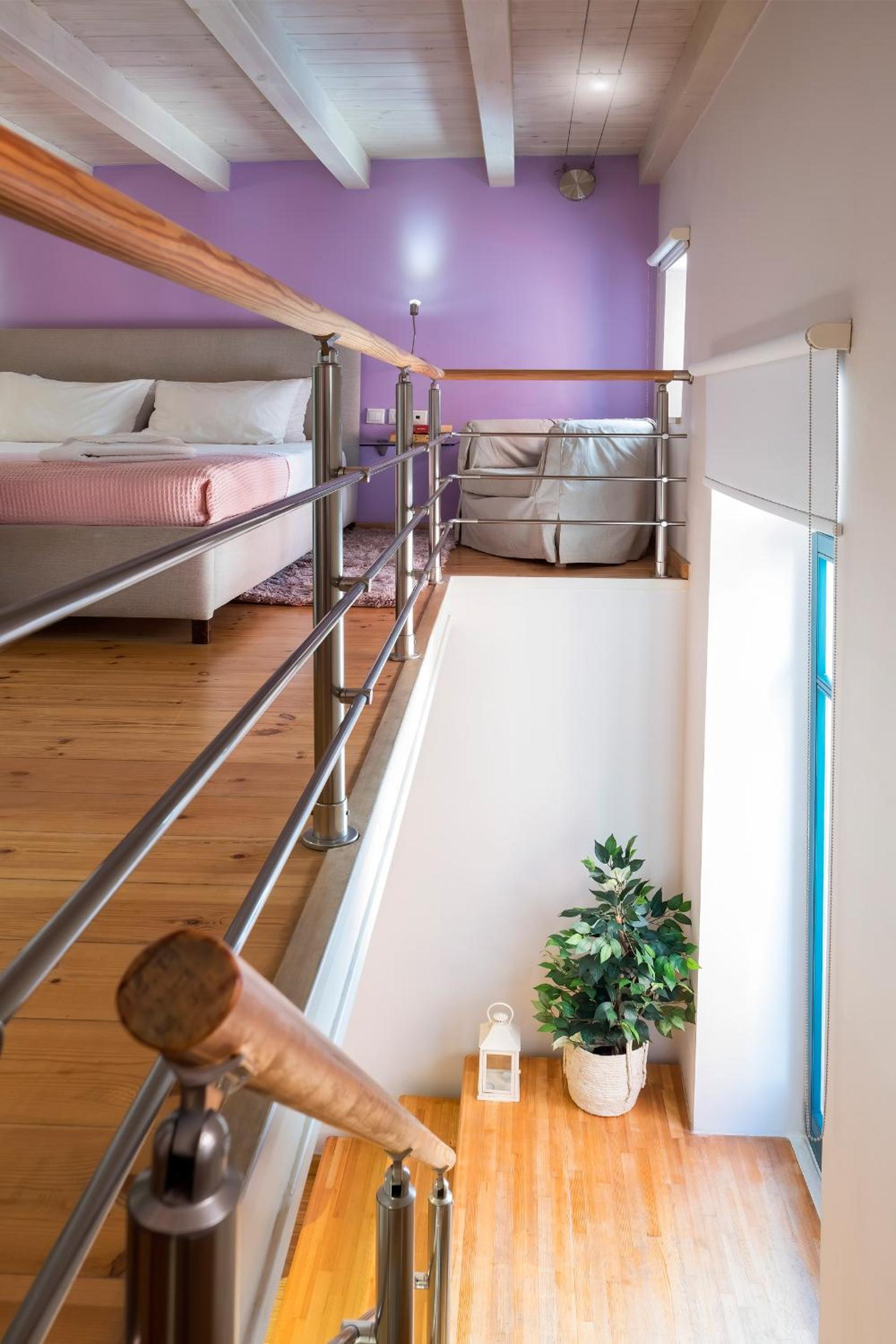 Apartment - Split Level - Photo 14