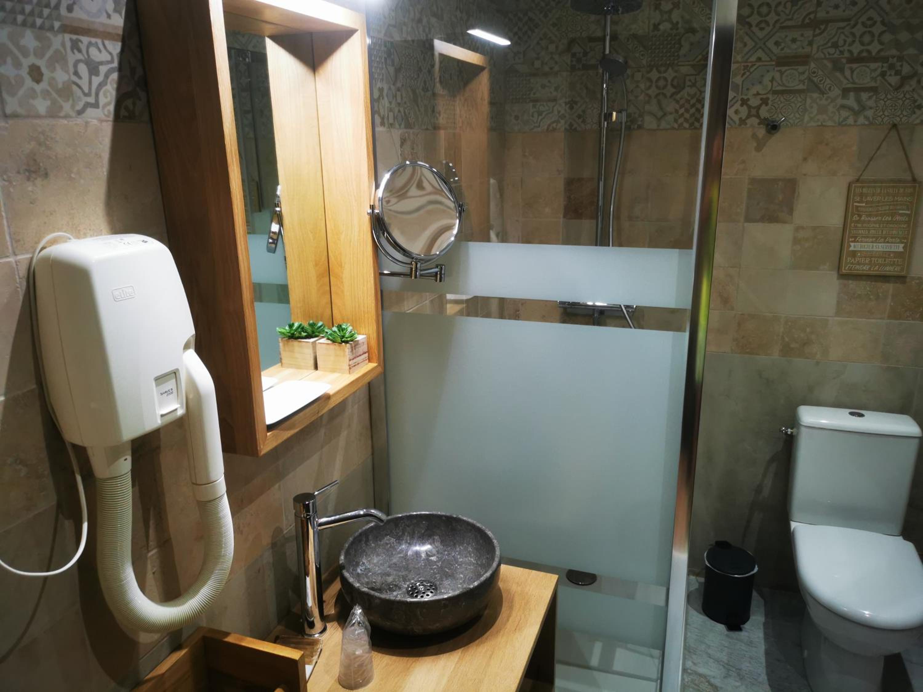 Double Room with Garden View - Photo 4