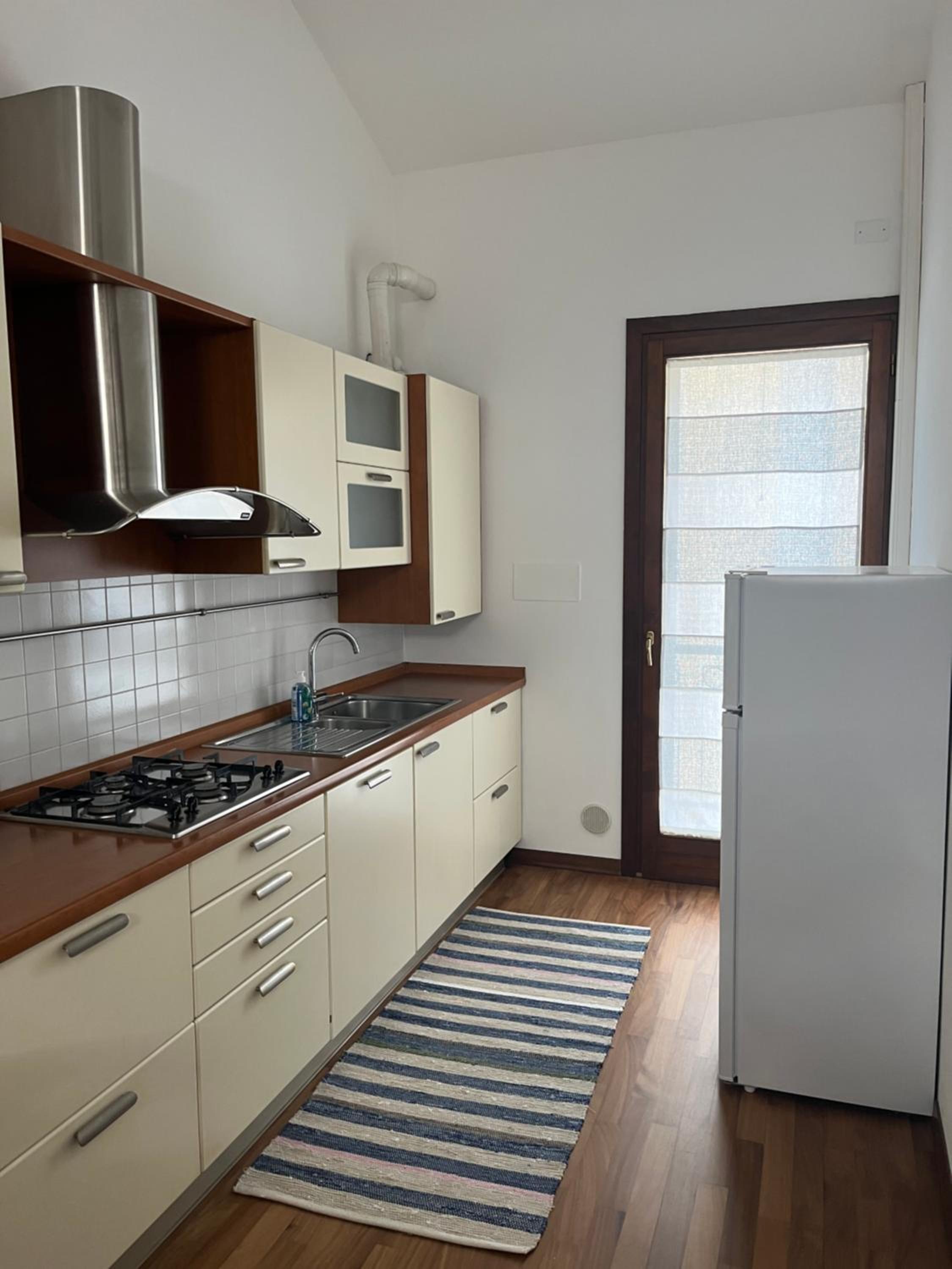One-Bedroom Apartment photo 3