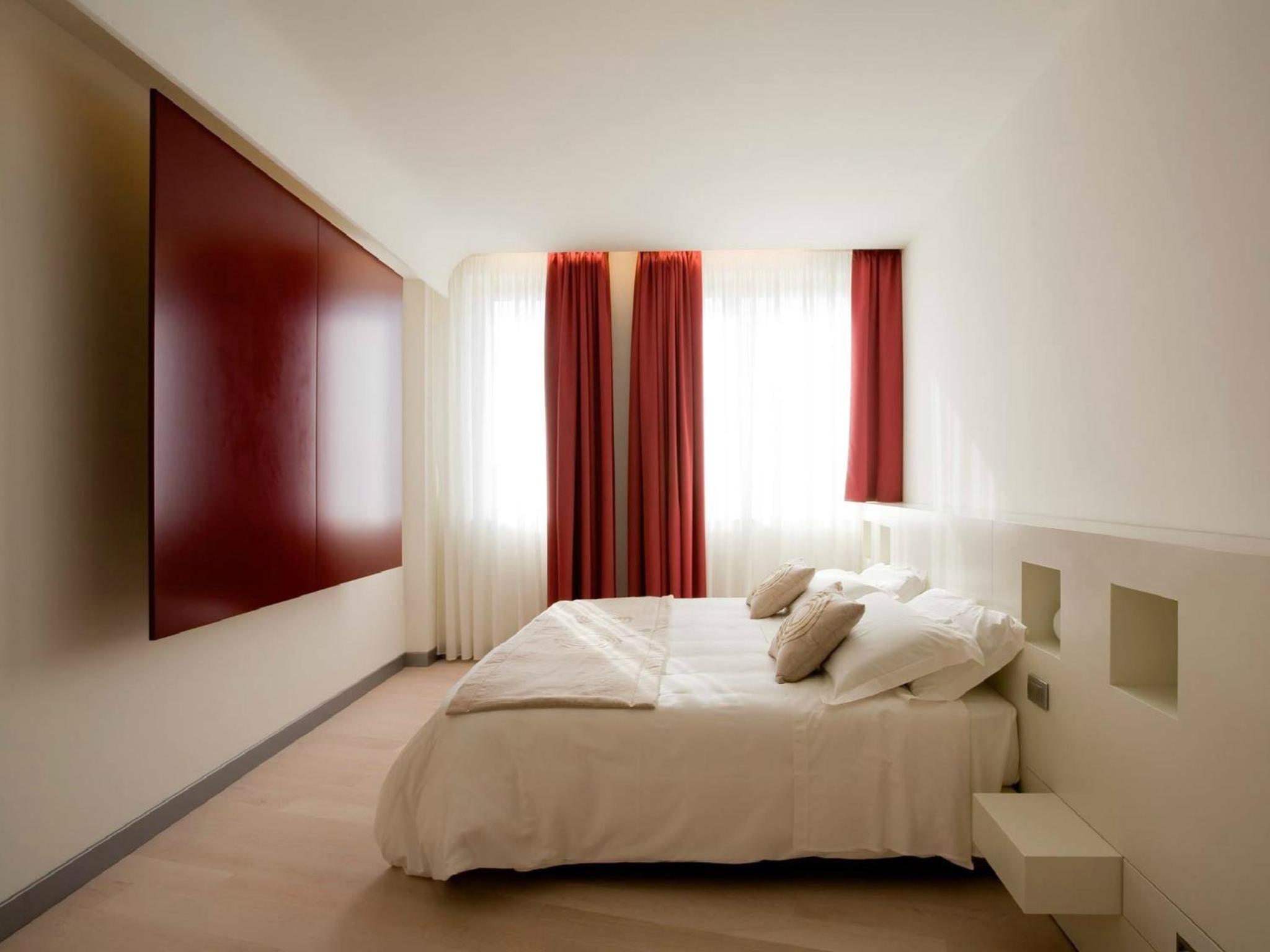 Deluxe Double Room - Photo 1