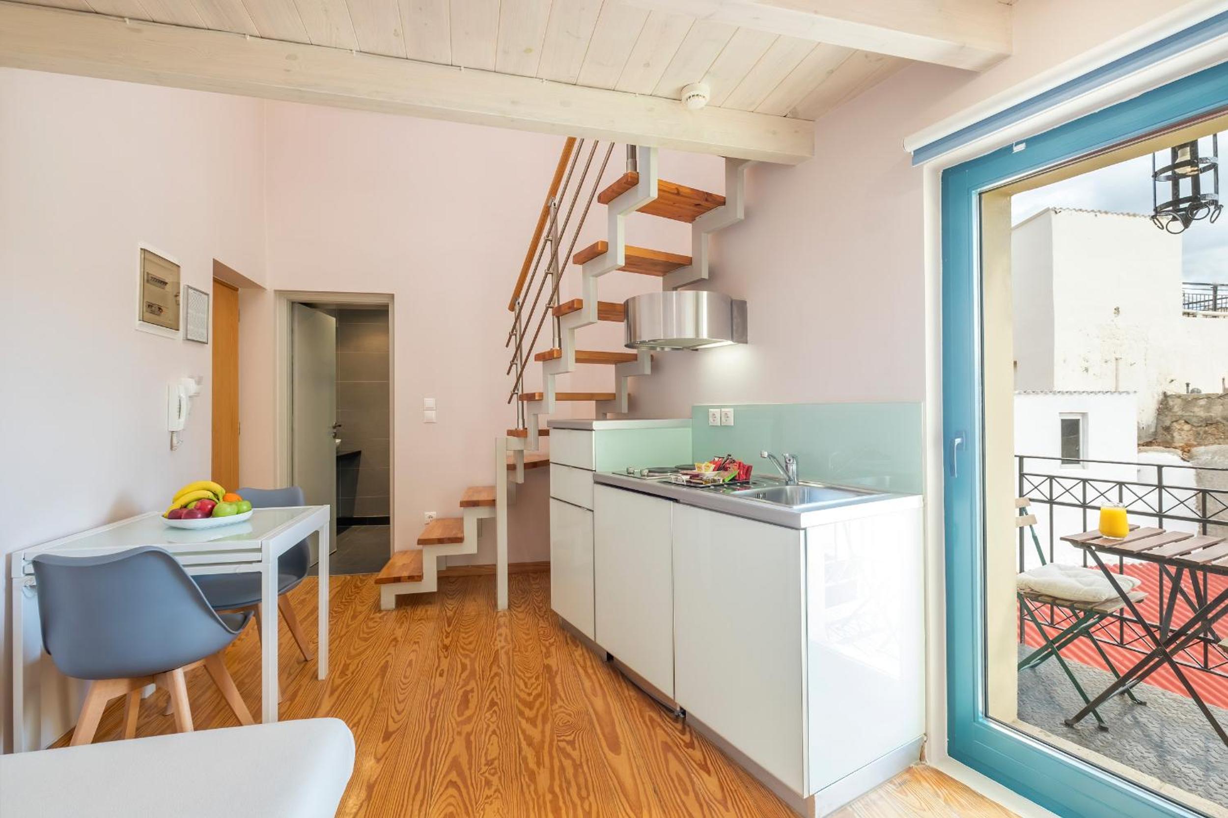 Apartment - Split Level - Photo 20