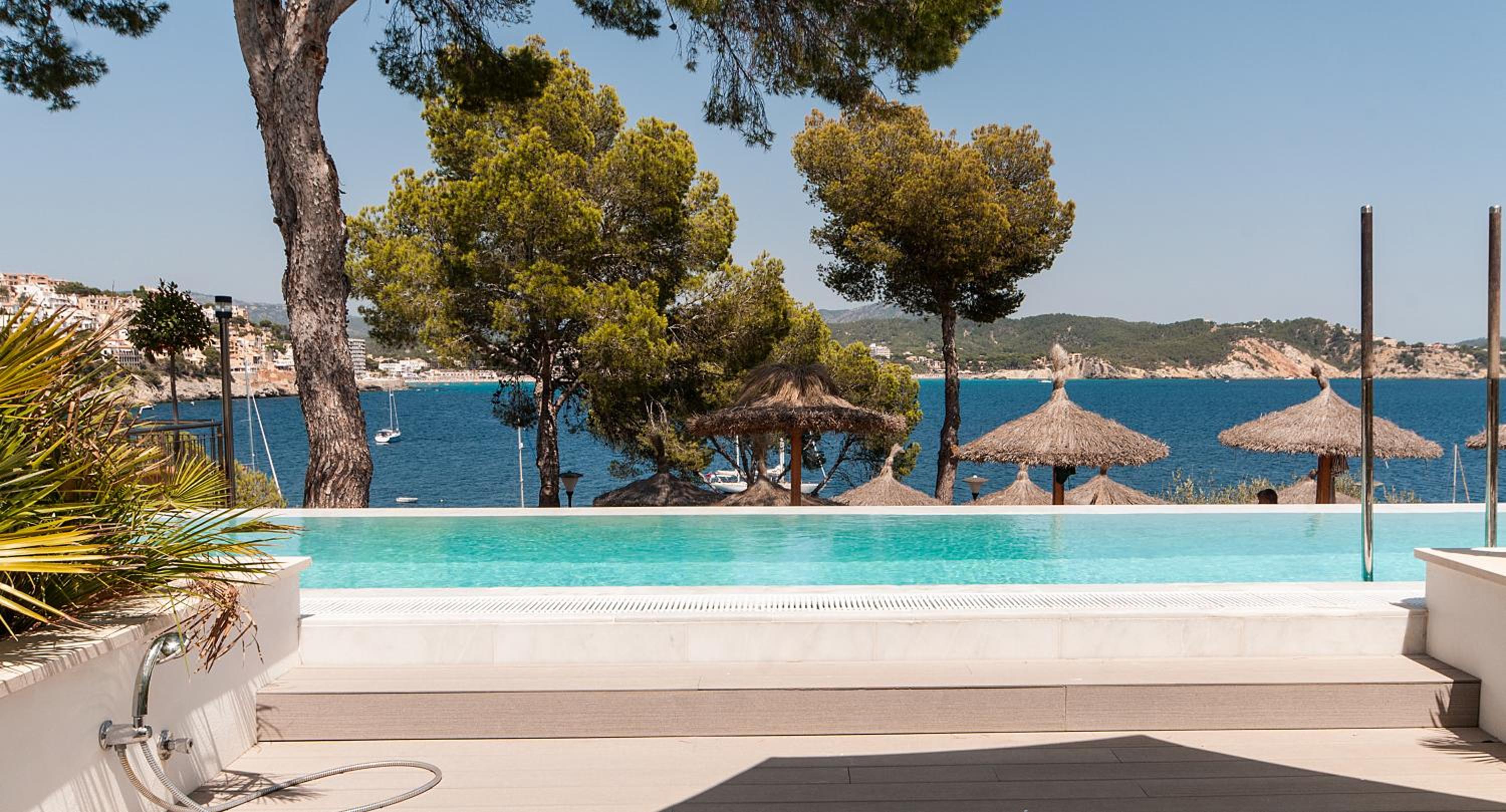 Premium Suite With Pool Access And Sea View -  Adults Only  - Spa Access Included