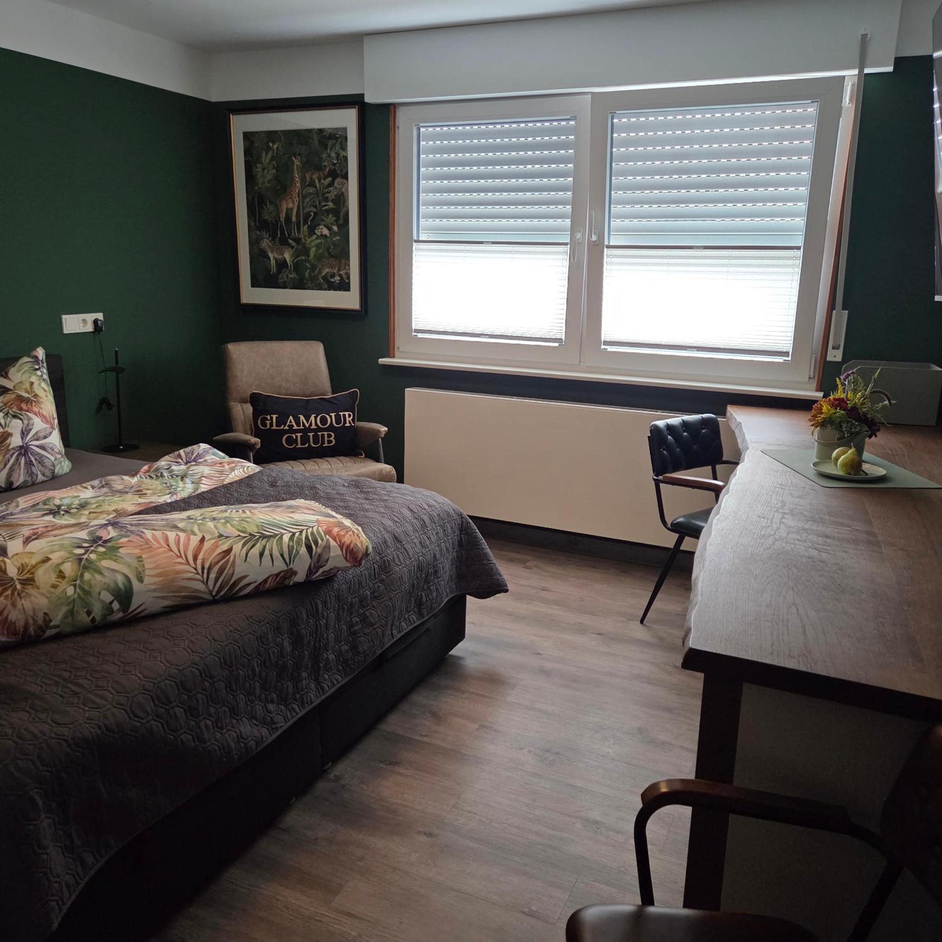 Deluxe Double Room with Shower