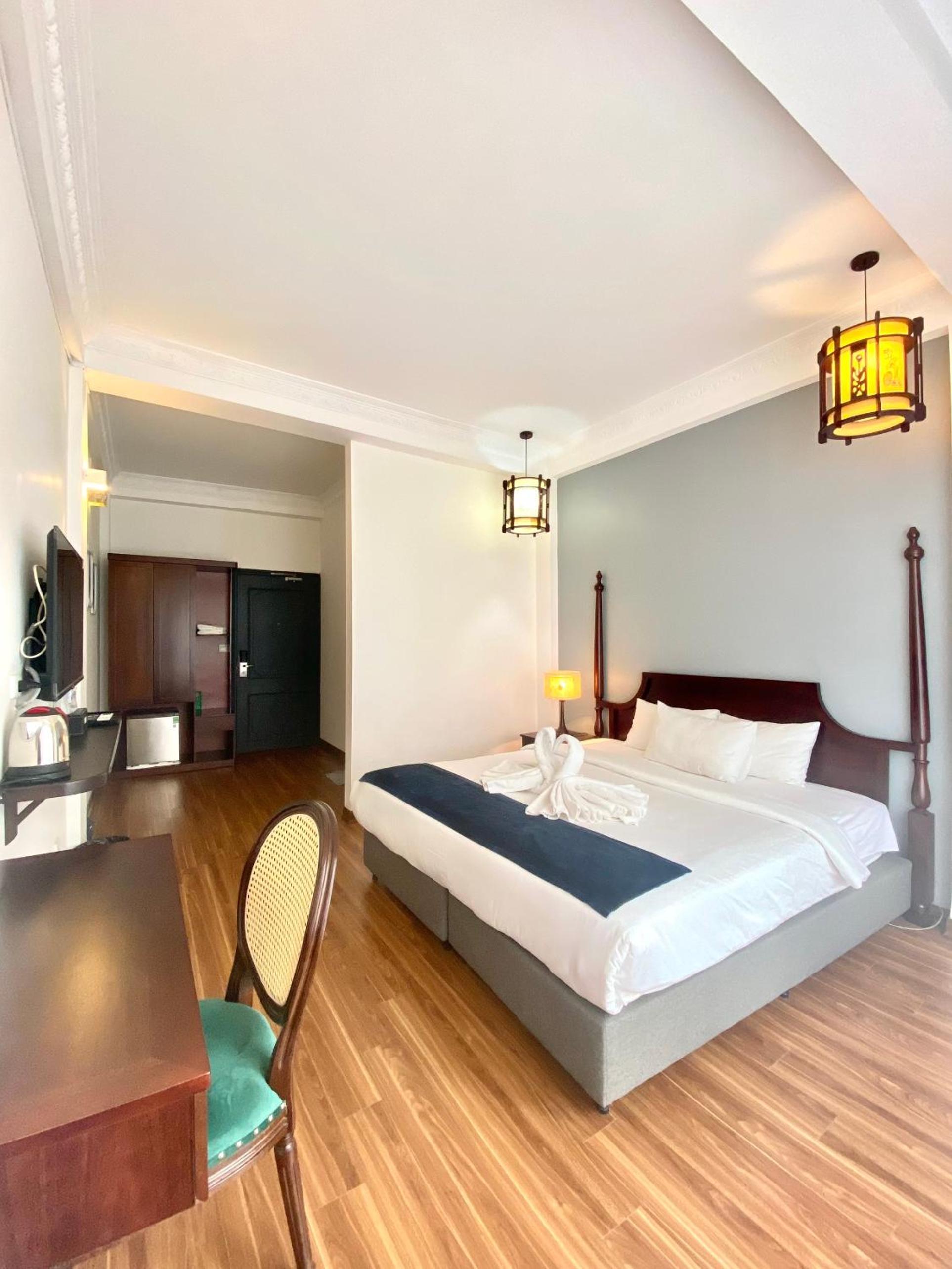 Queen Room with Two Queen Beds