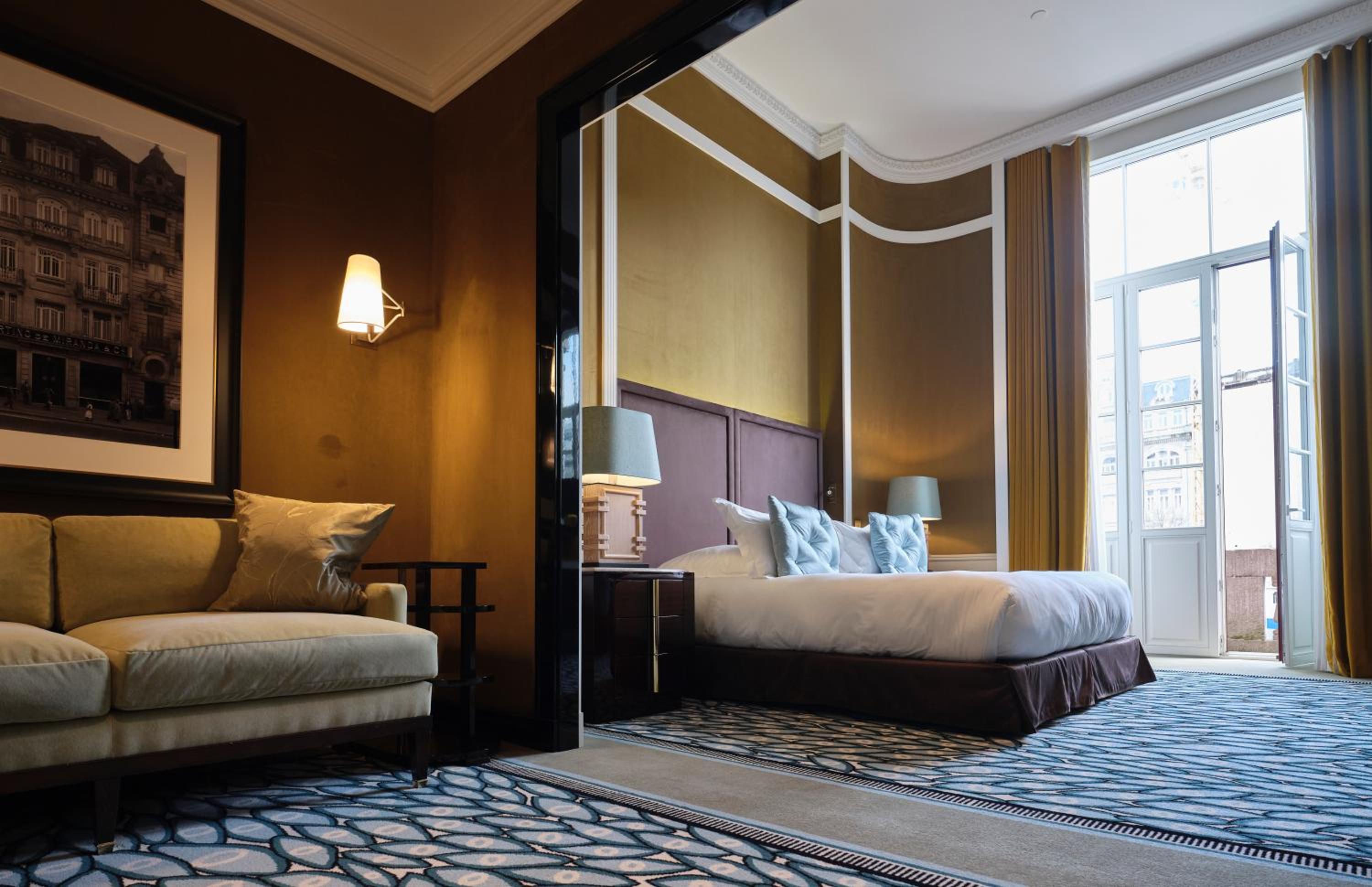 Suite with City View photo 2