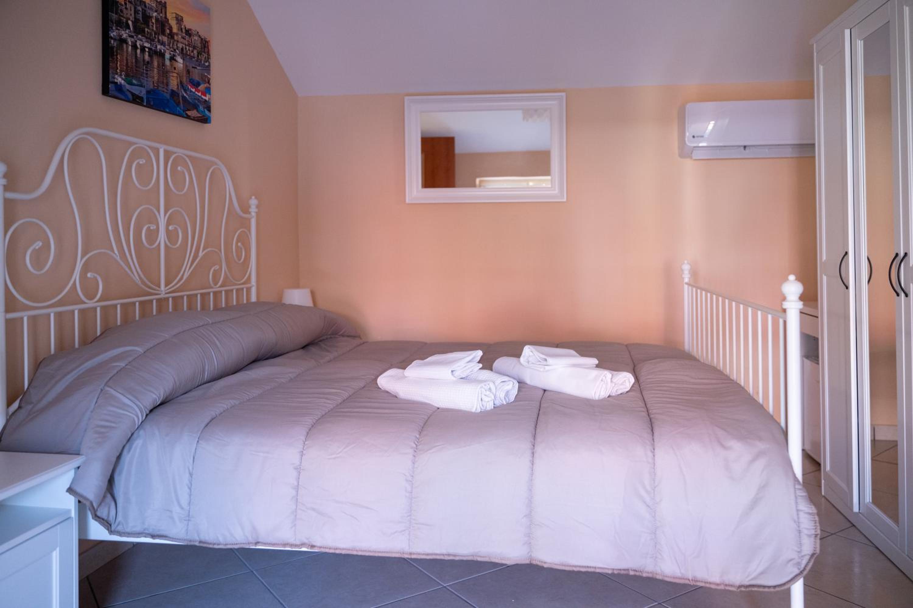 Apartment - Split Level - Photo 7