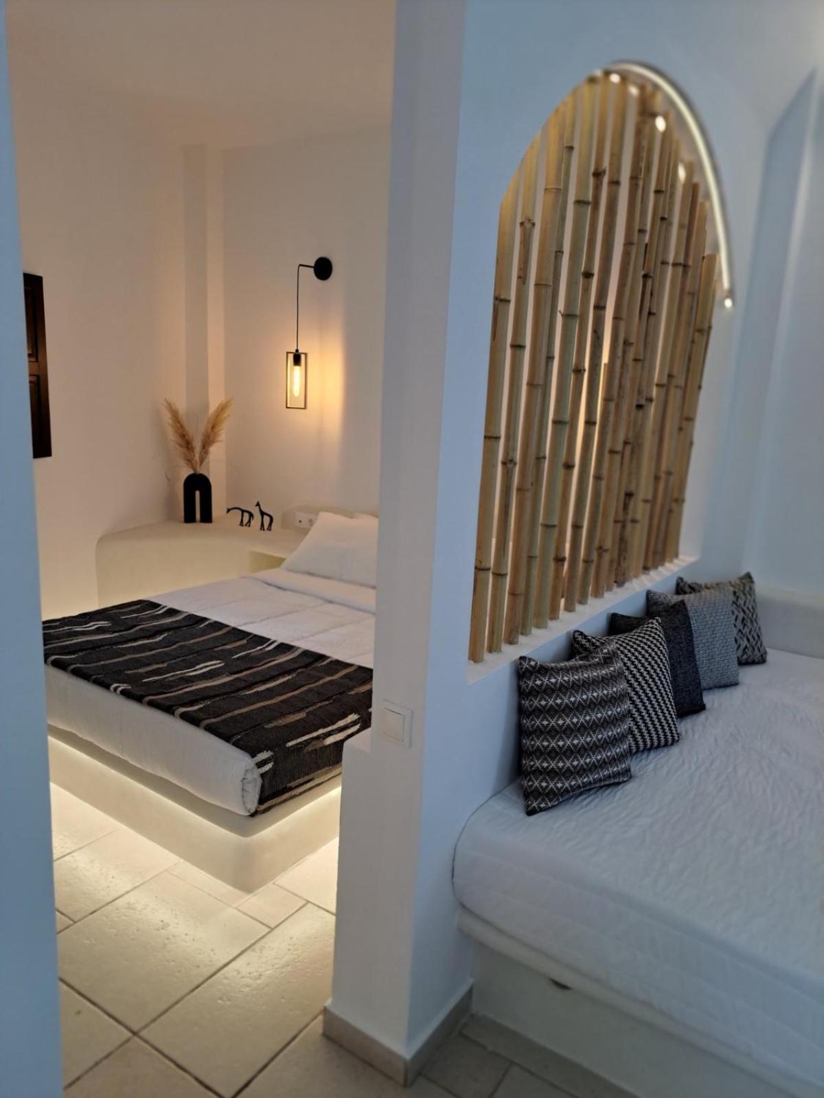 Suite with Shared Pool and Sea View - Photo 8