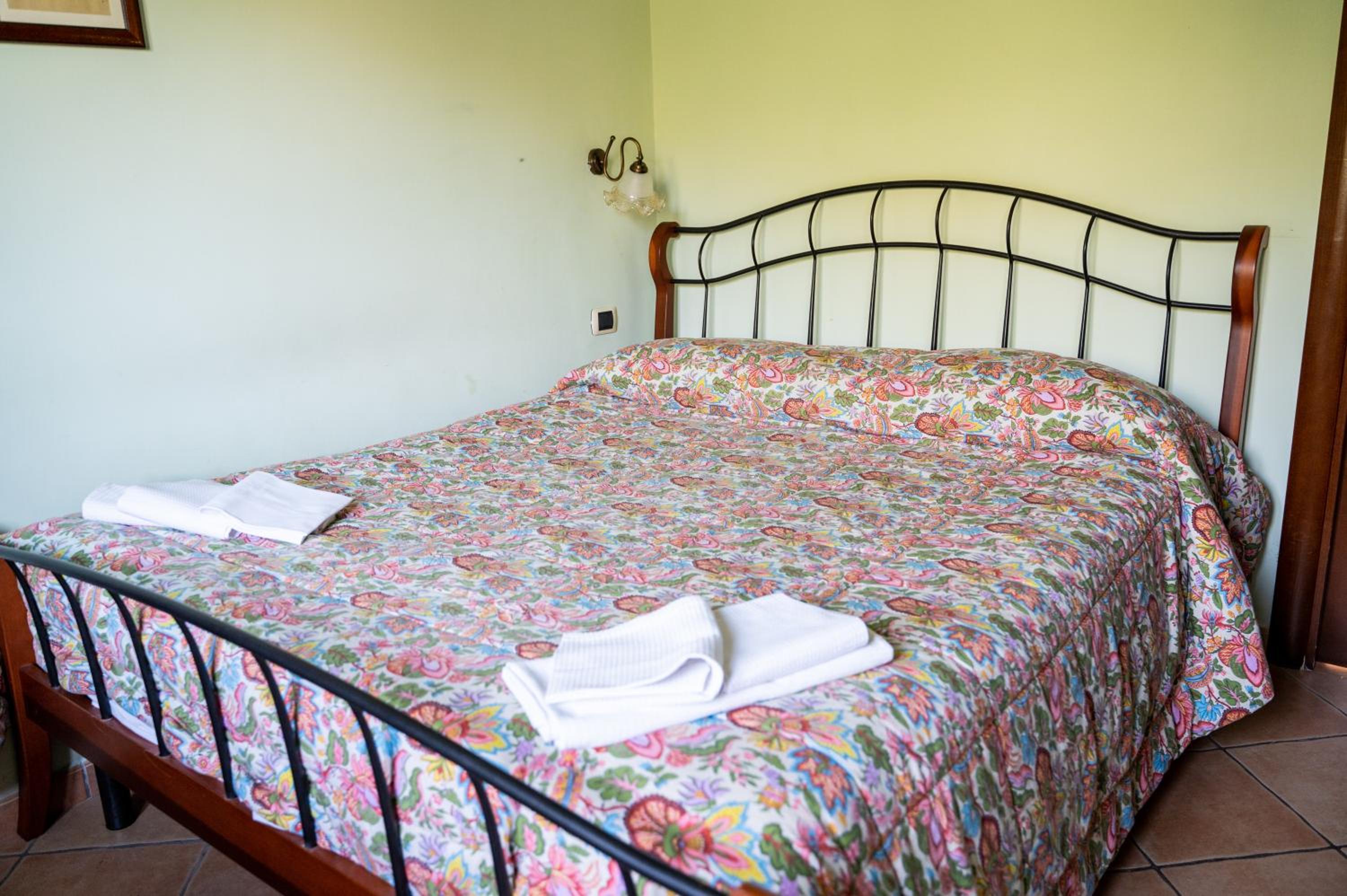 King Room with Mountain View - Photo 1