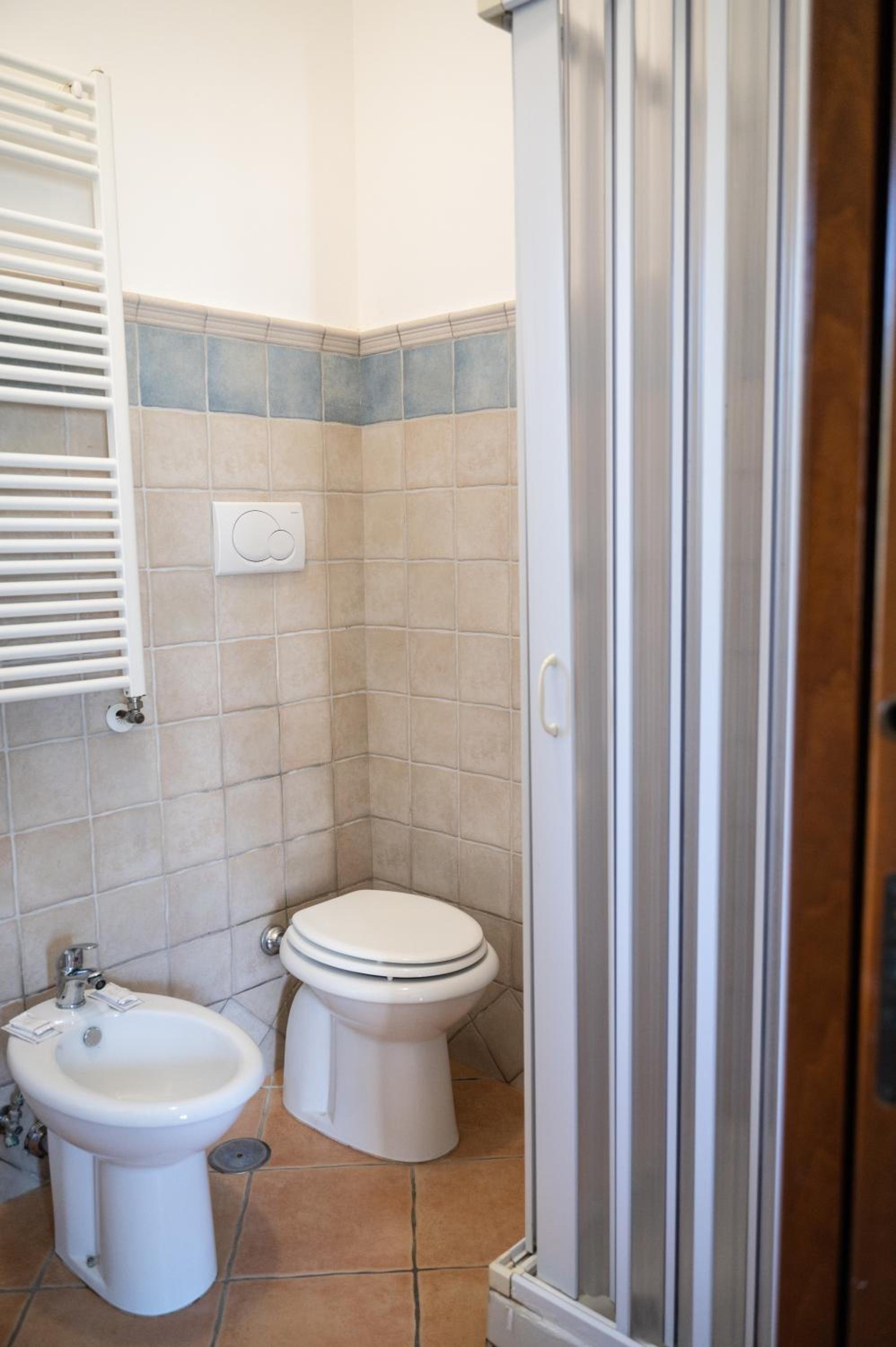 Double or Twin Room with Mountain View - Photo 5