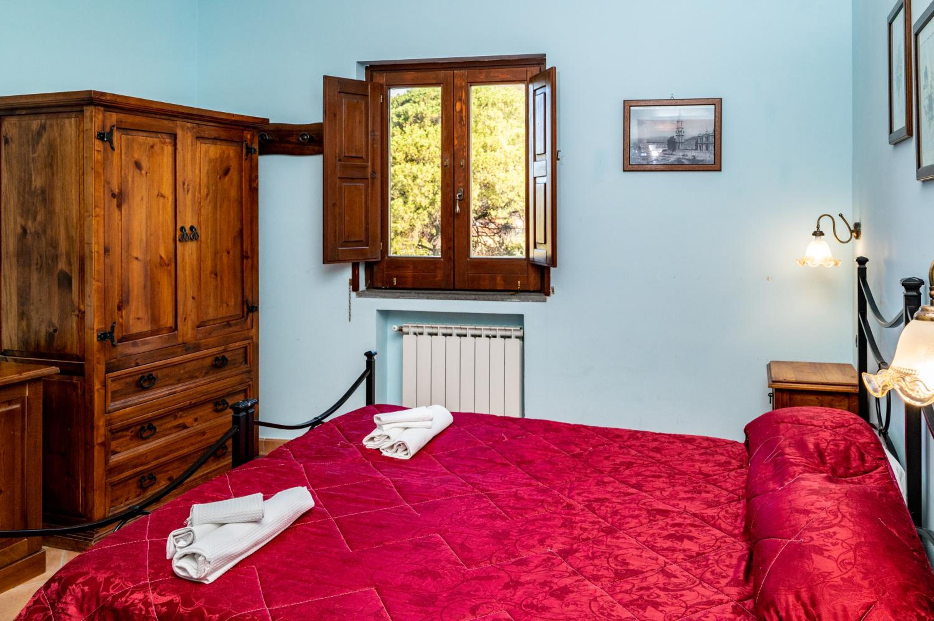 Deluxe Double or Twin Room with Mountain View - Photo 10
