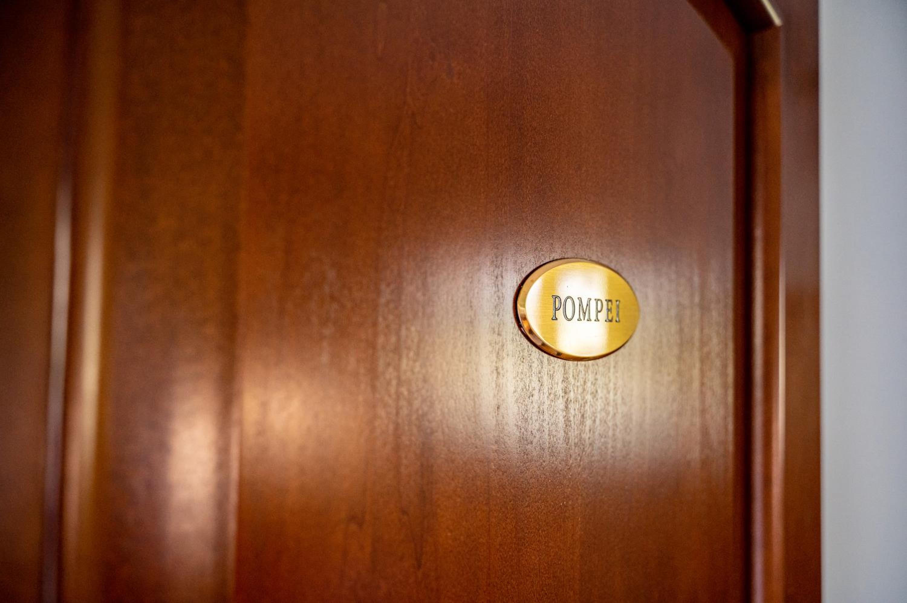 Deluxe Double or Twin Room with Mountain View - Photo 15