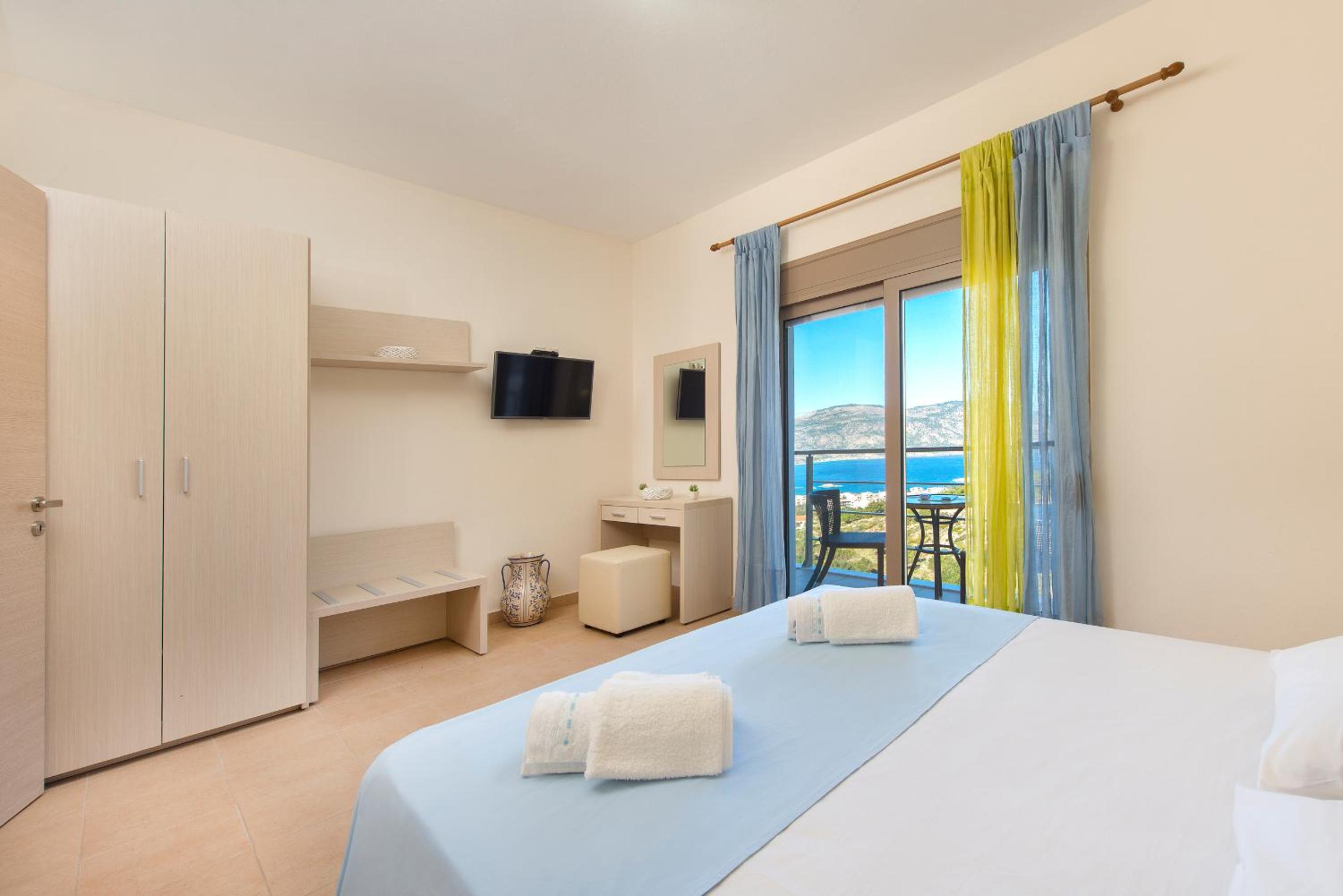 Apartment (2 Adults)