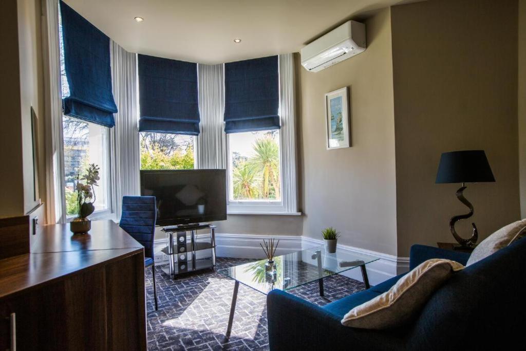 Deluxe Family Room - Photo 1