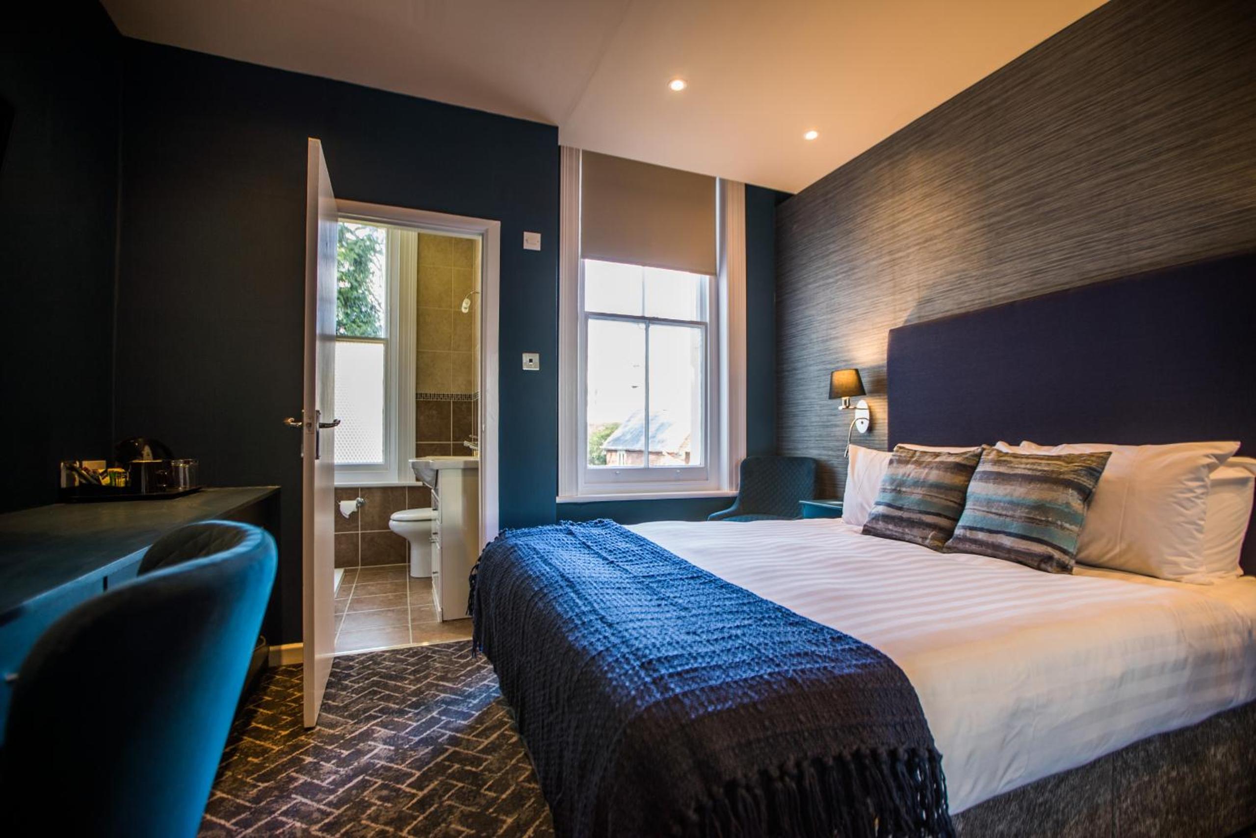 Standard Double Room - Photo 1