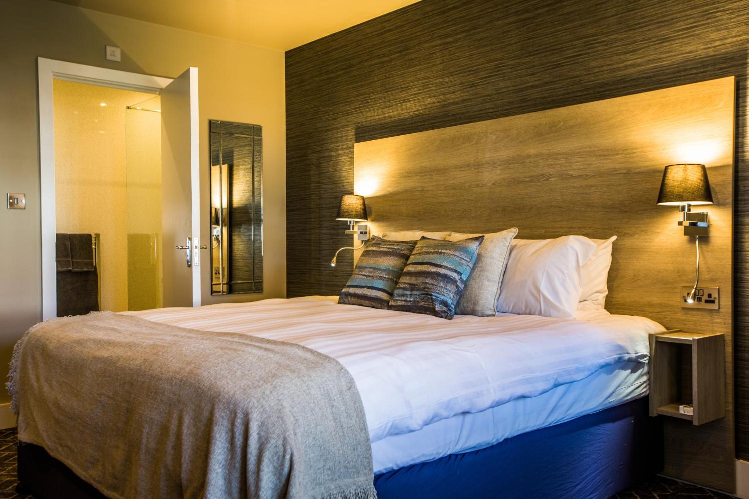 Deluxe Double Room - Photo 15