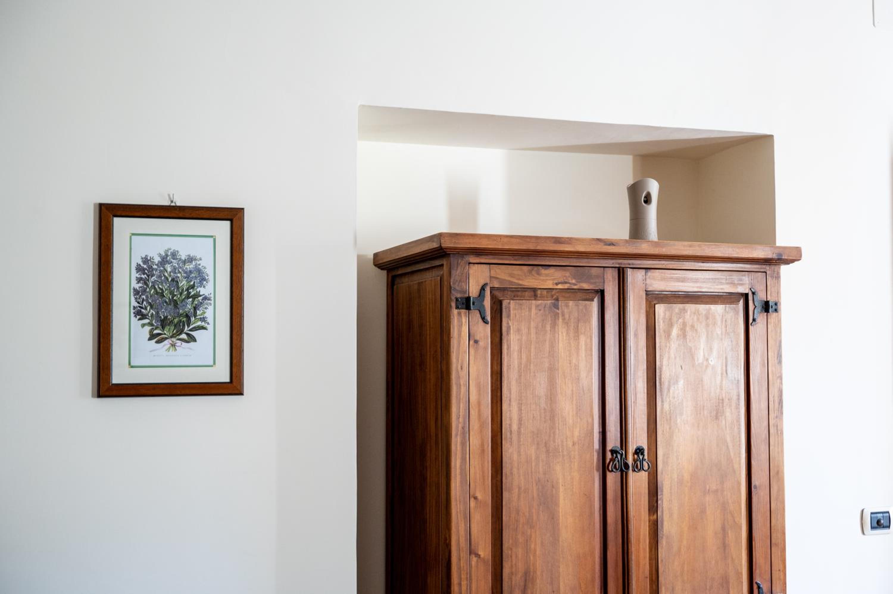 Quadruple Room with Bath - Photo 7