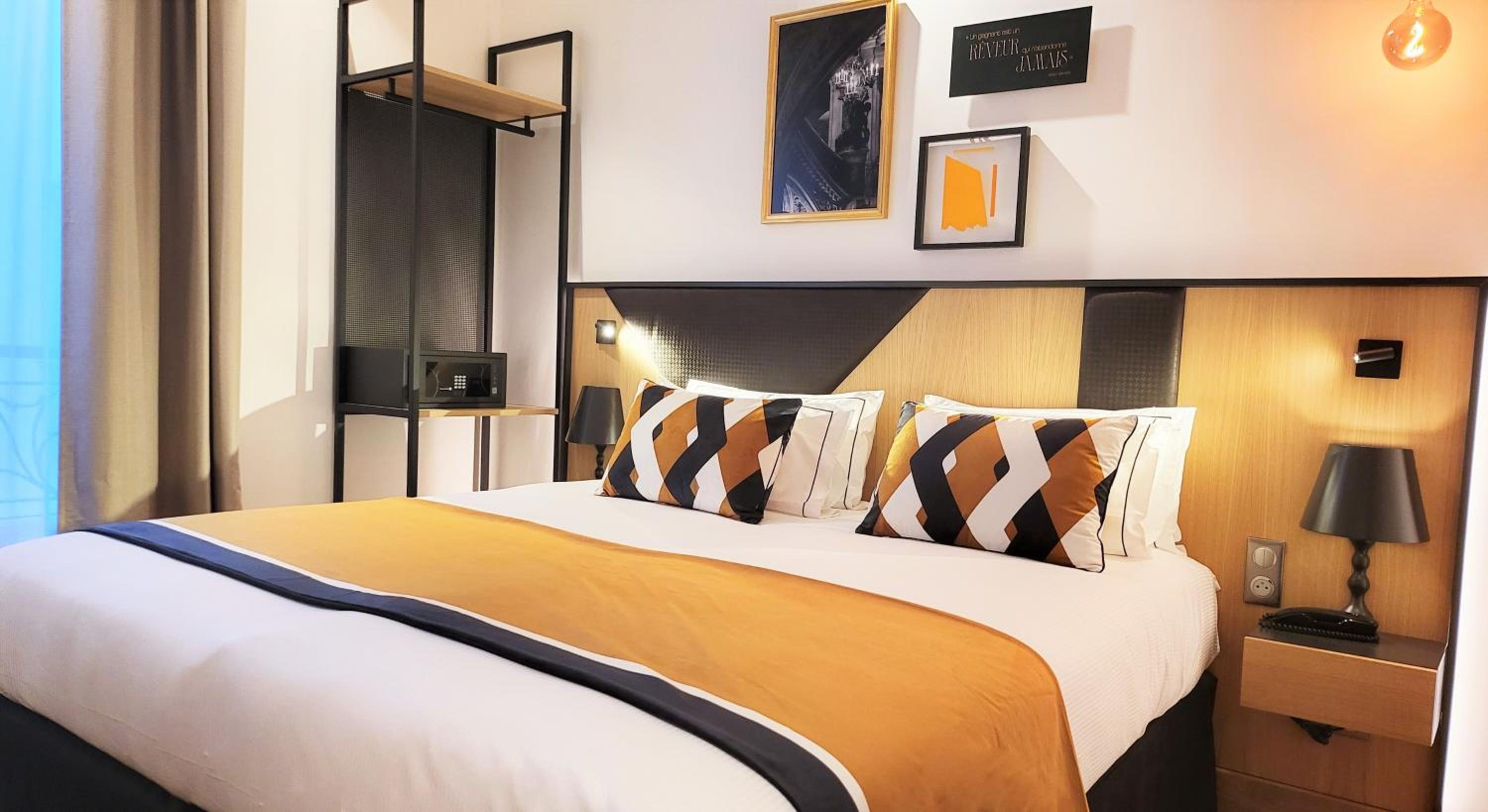 Superior Double Room with Pool Access