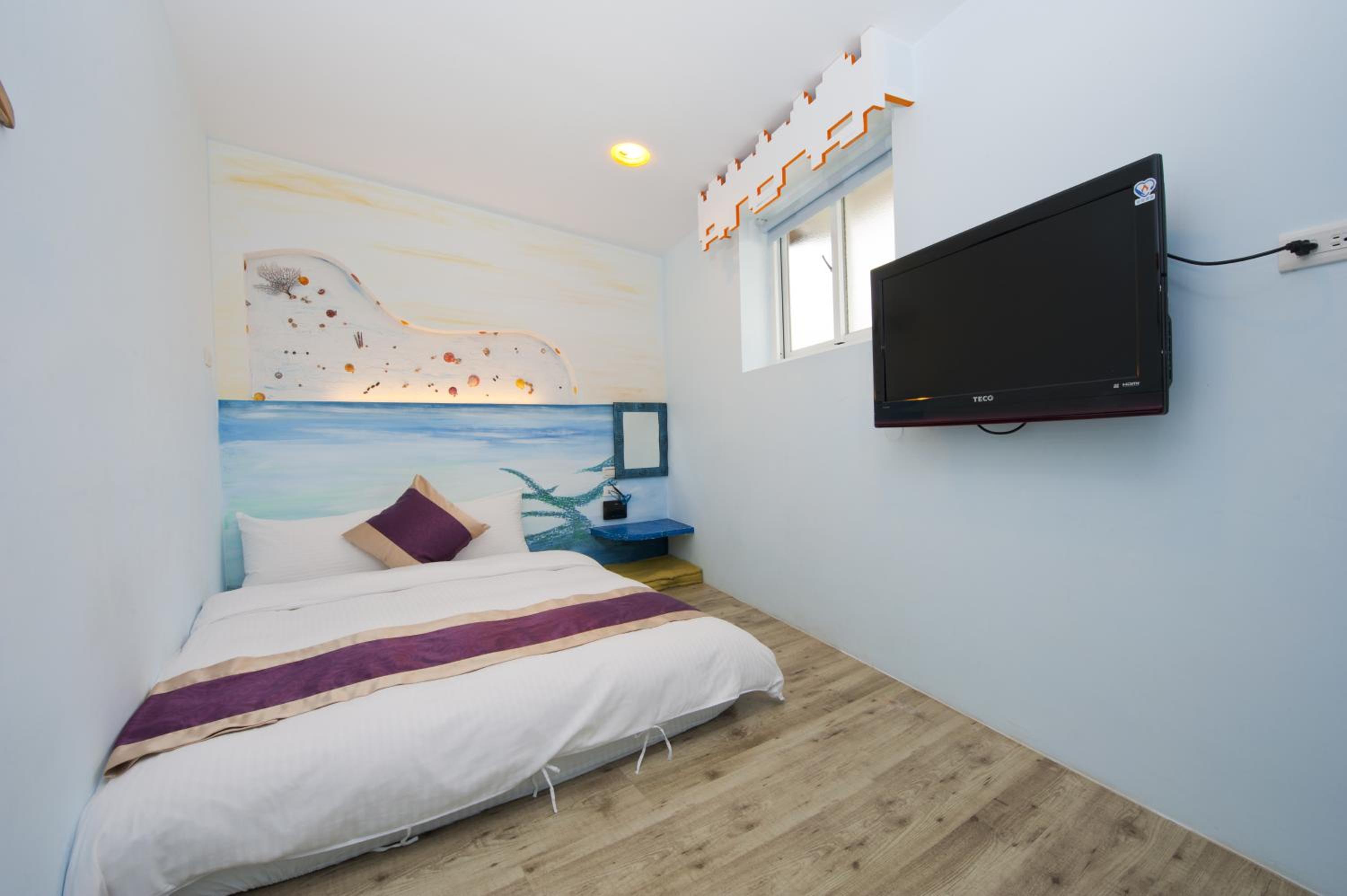 Family Room with Sea View - Photo 3