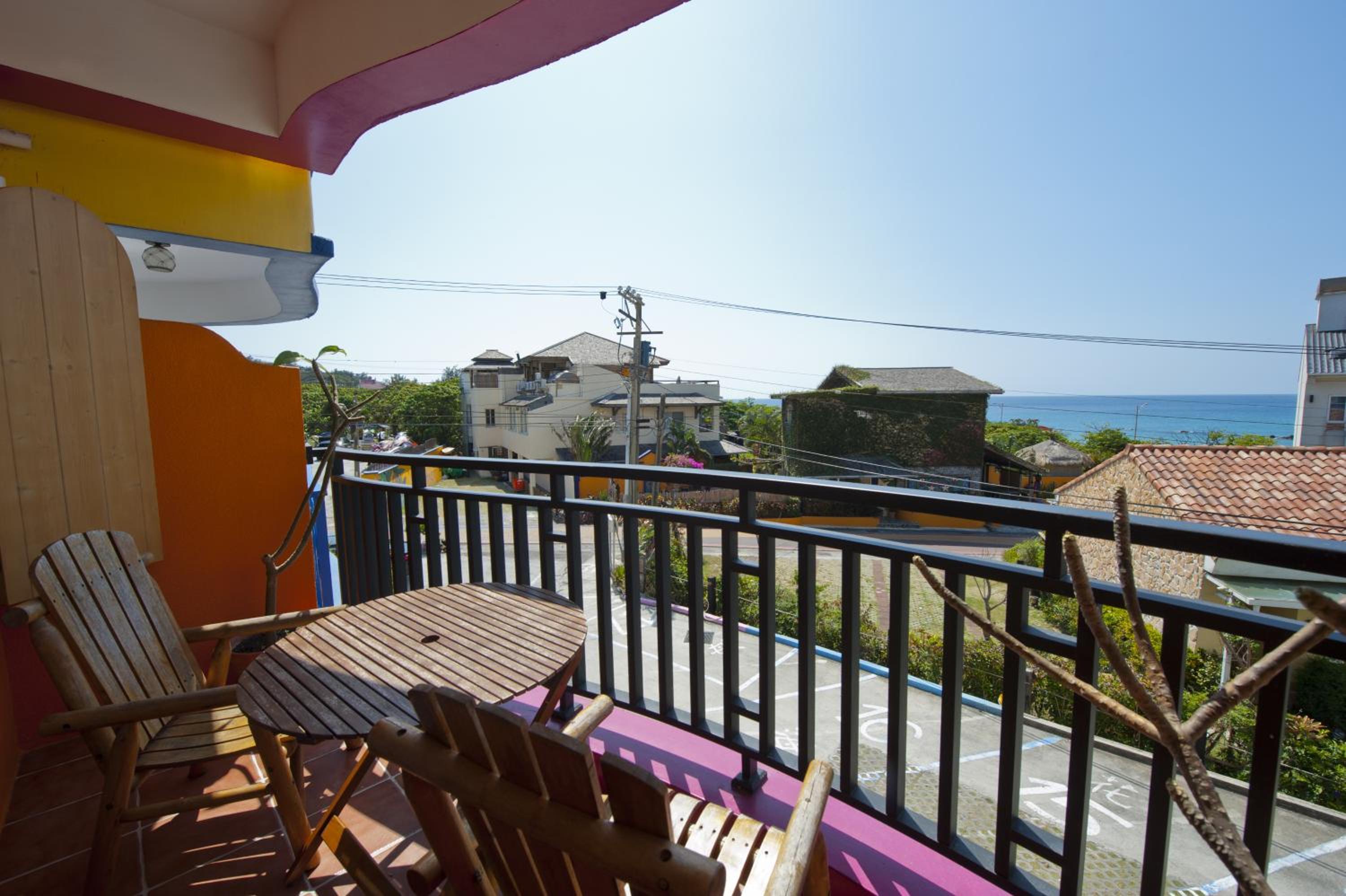 Deluxe Twin Room with Sea View photo 3