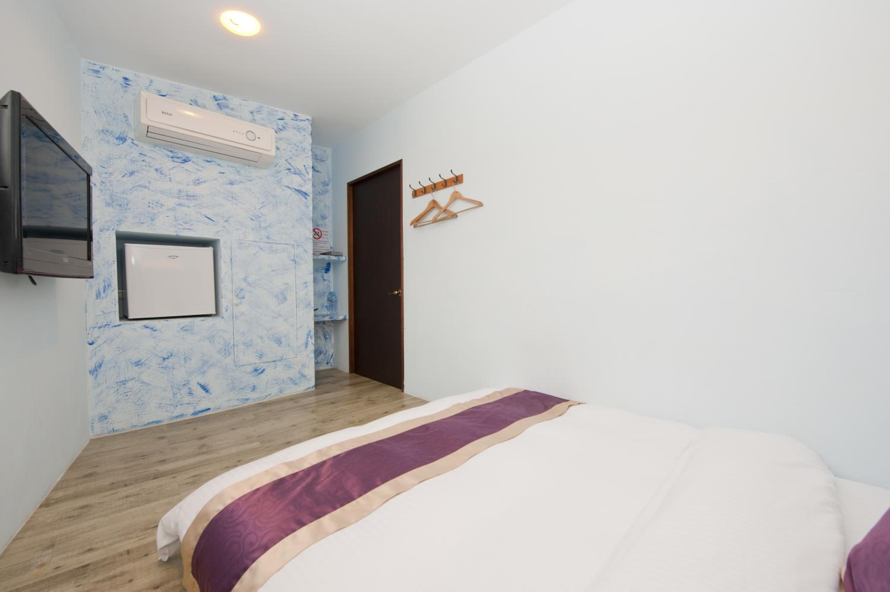 Family Room with Sea View - Photo 2