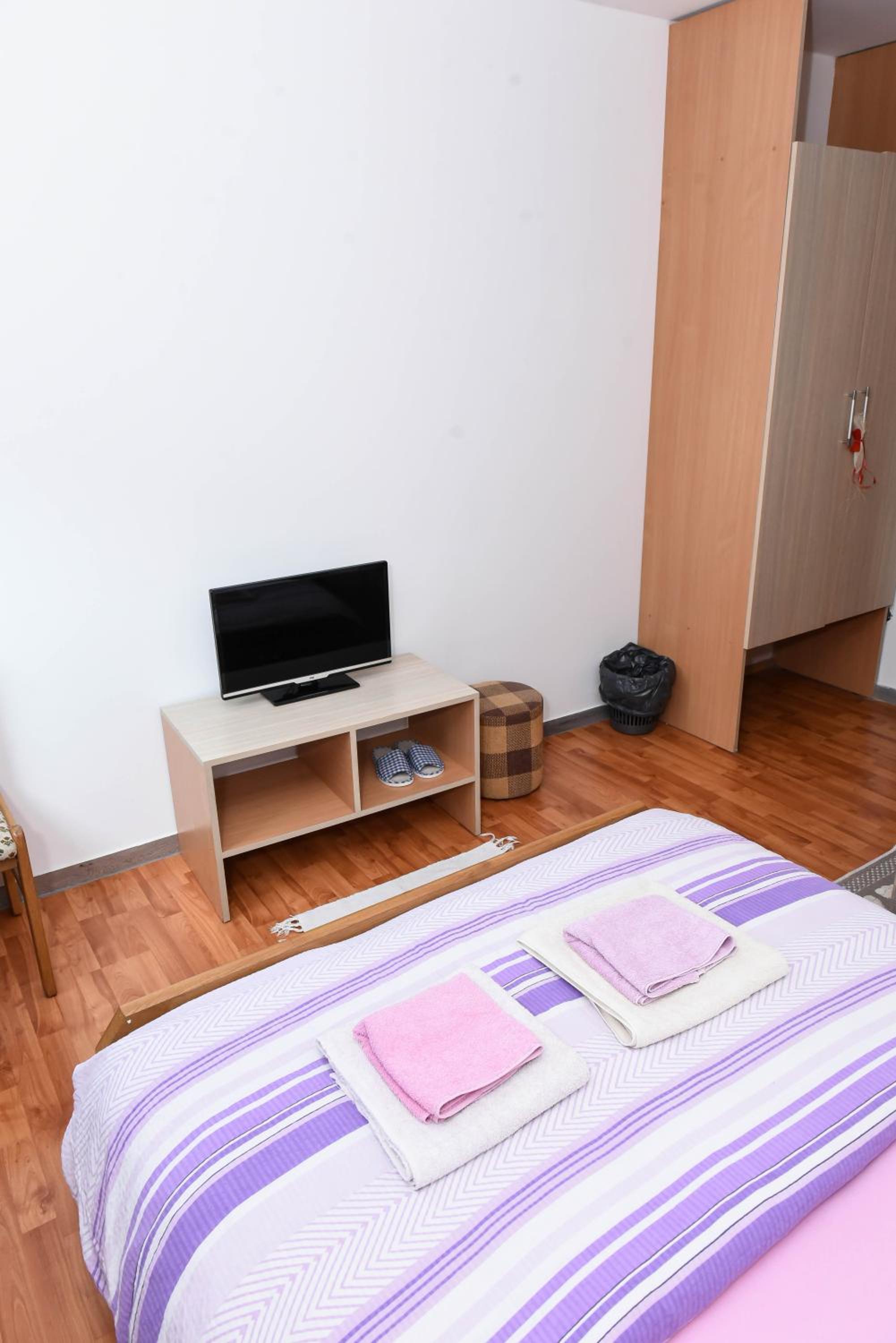 Single Room photo 2