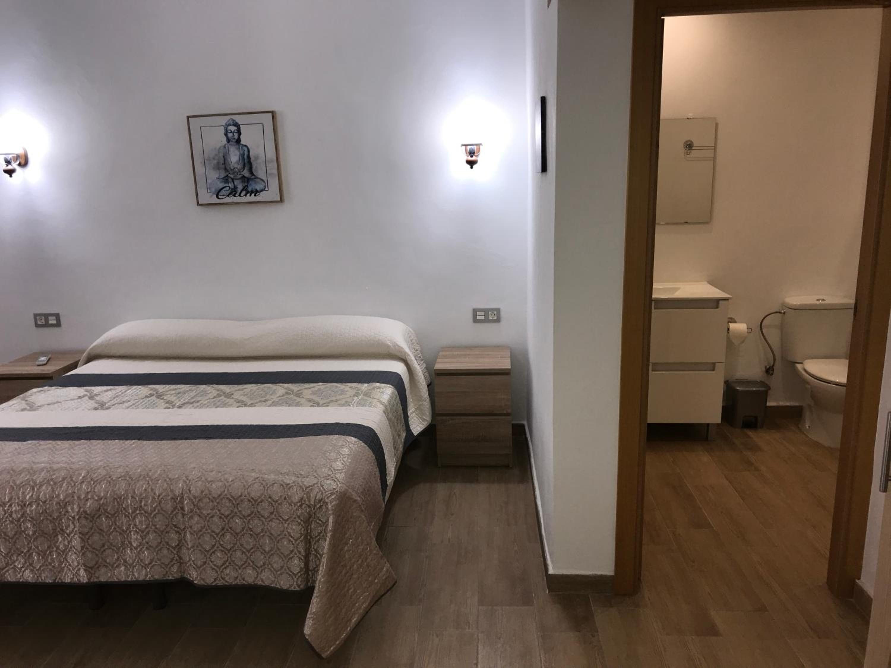 Deluxe Double or Twin Room with Mountain View photo 3