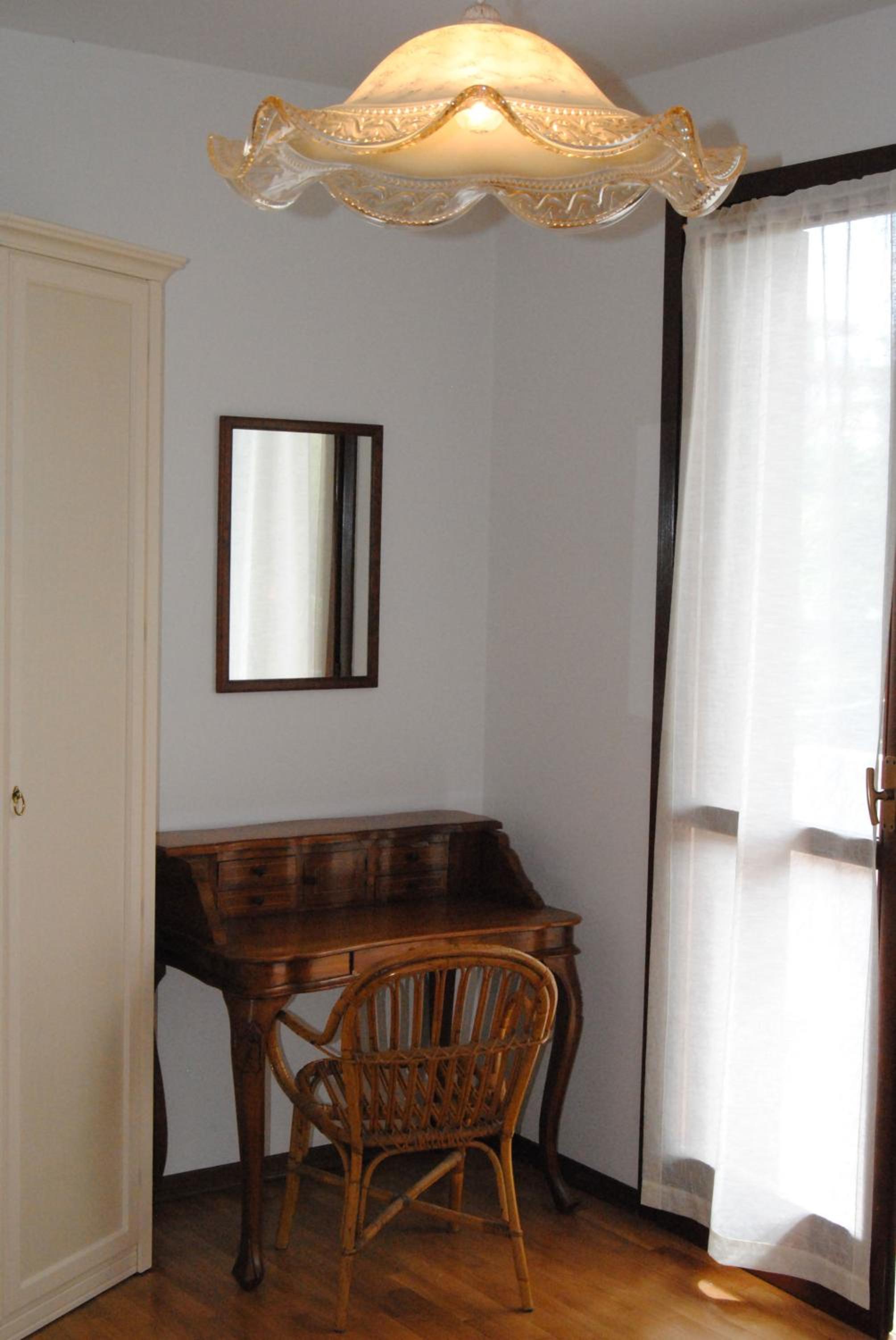 Two-Bedroom Apartment With Terrace - Via Pagliarin photo 3