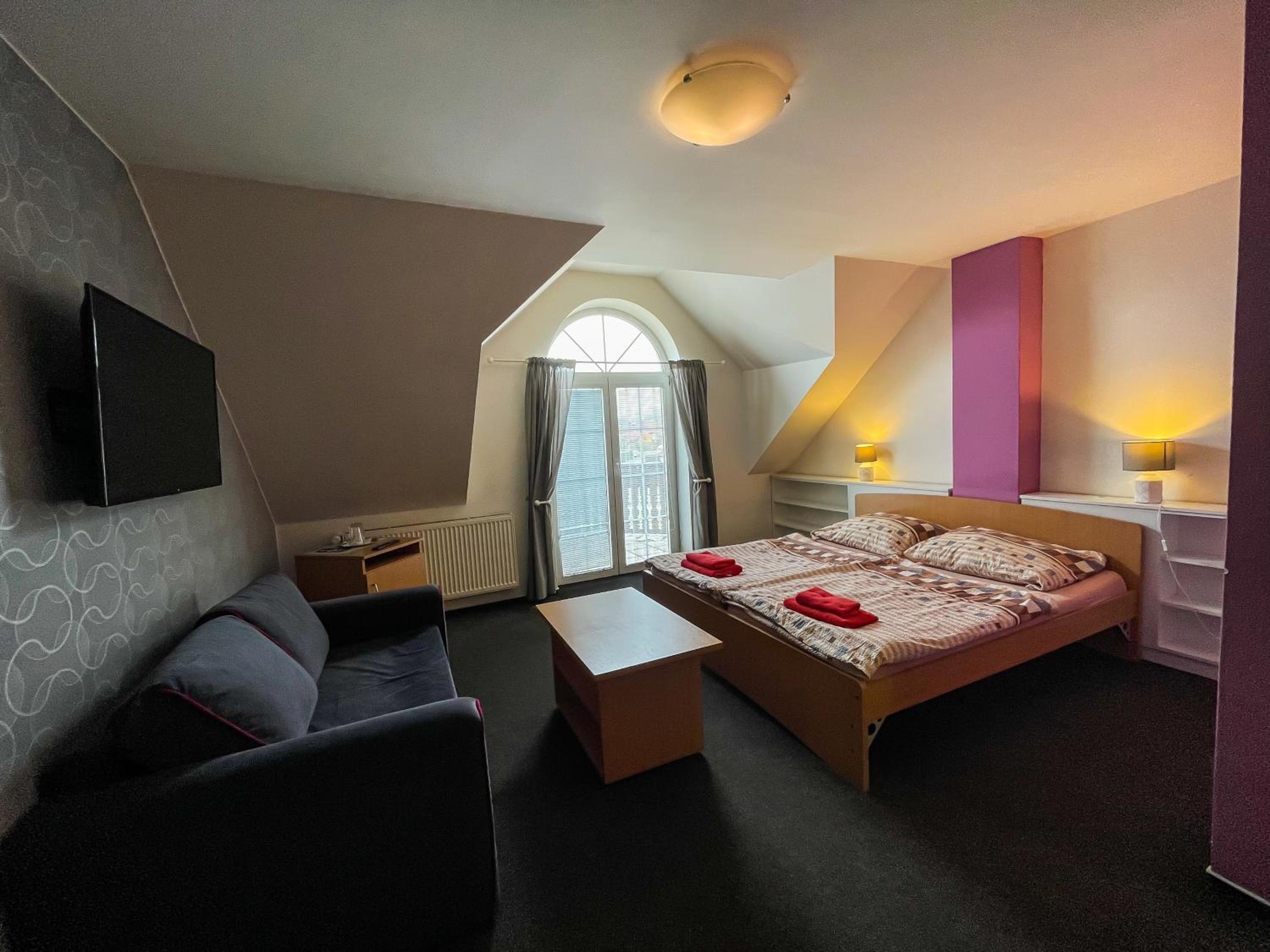 Double Room with Extra Bed photo 2