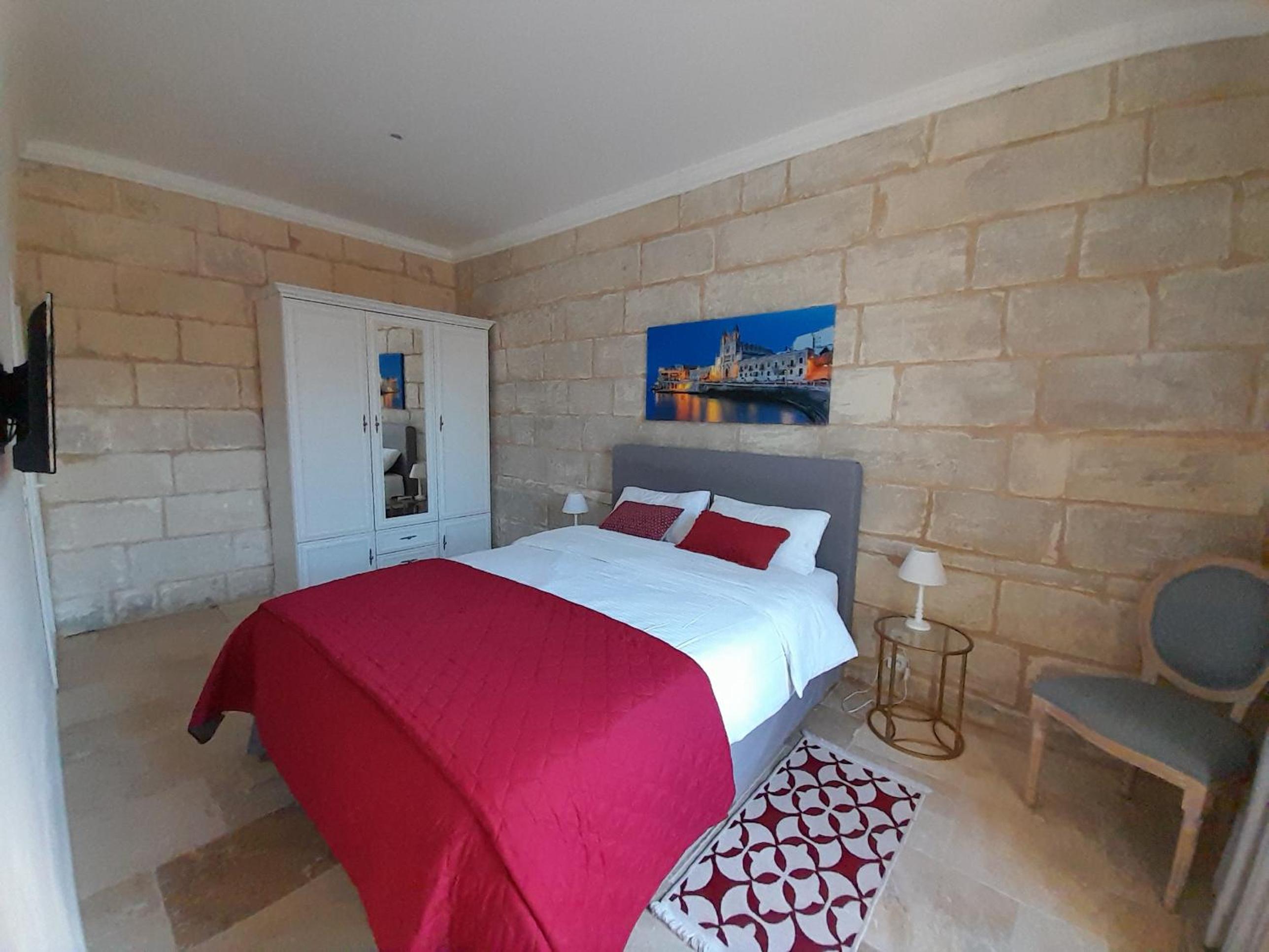 Deluxe Room - Photo 2