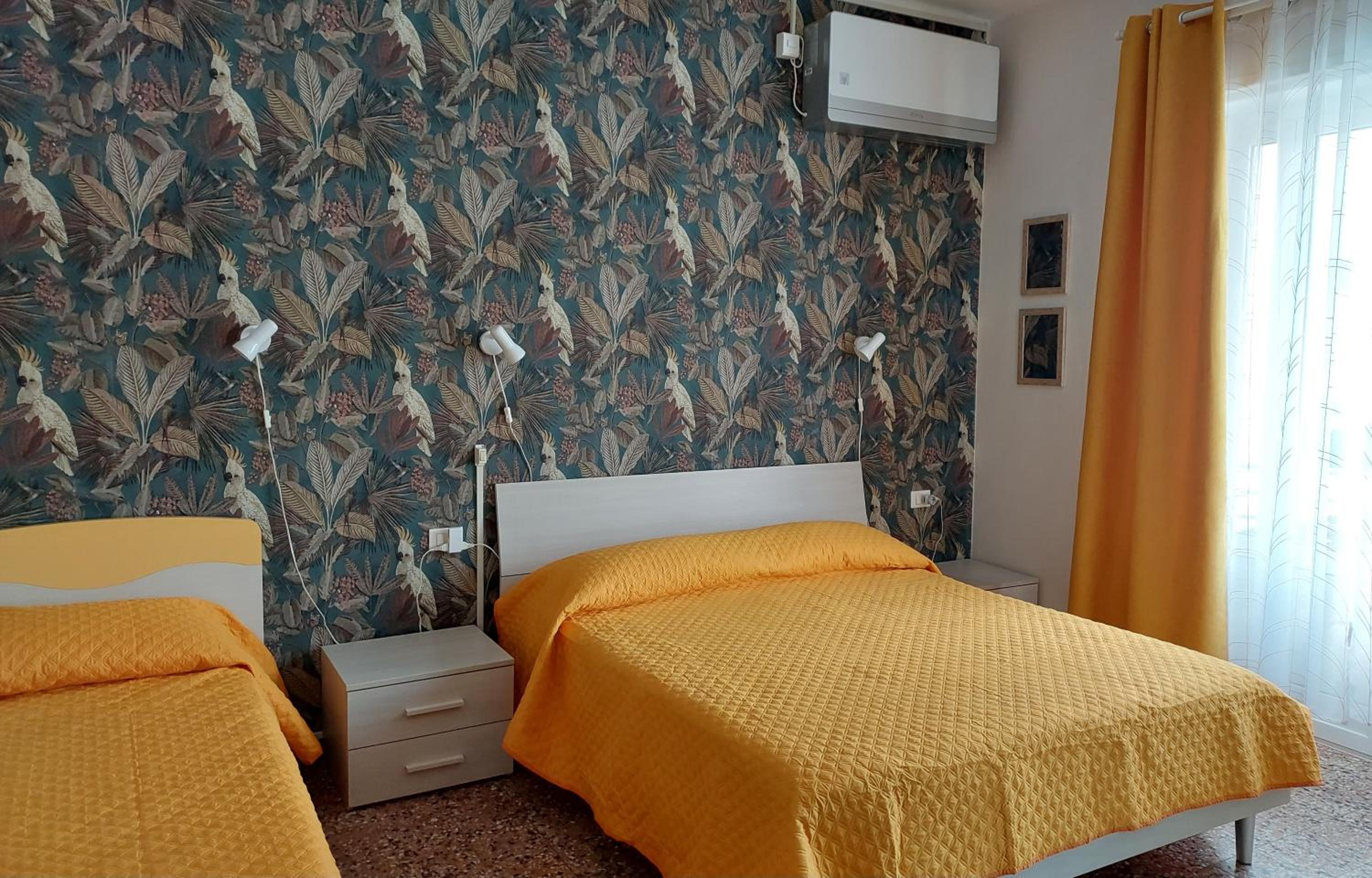 Deluxe Double Room with Balcony photo 2