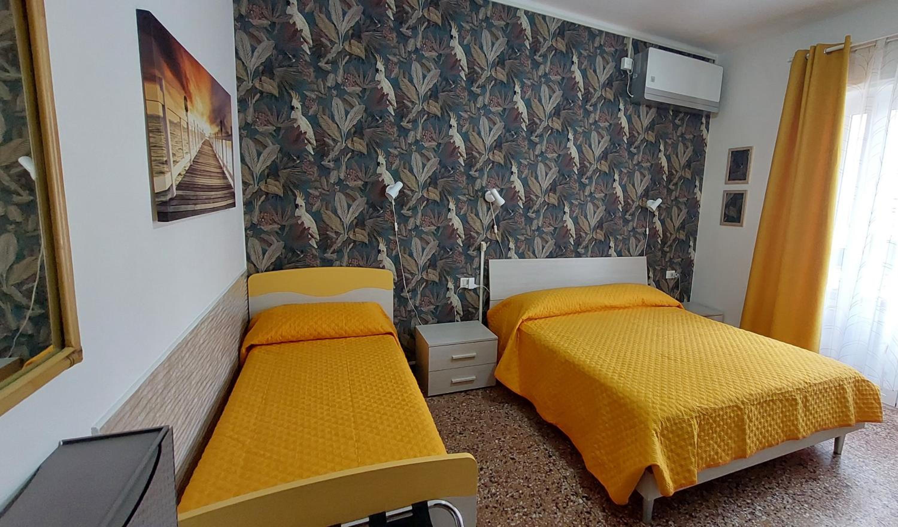Deluxe Double Room with Balcony photo 3