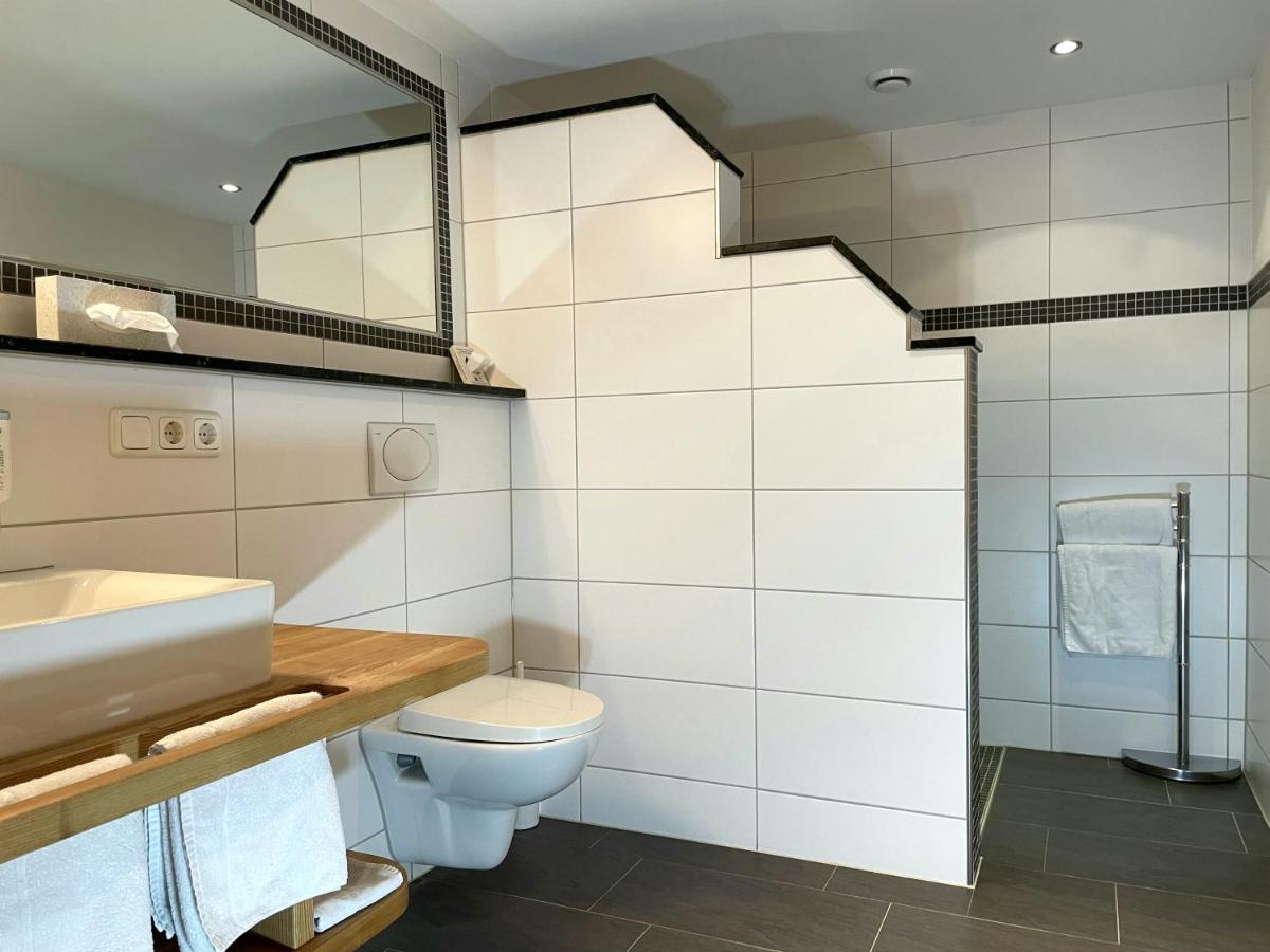 Budget Double Room - Photo 4
