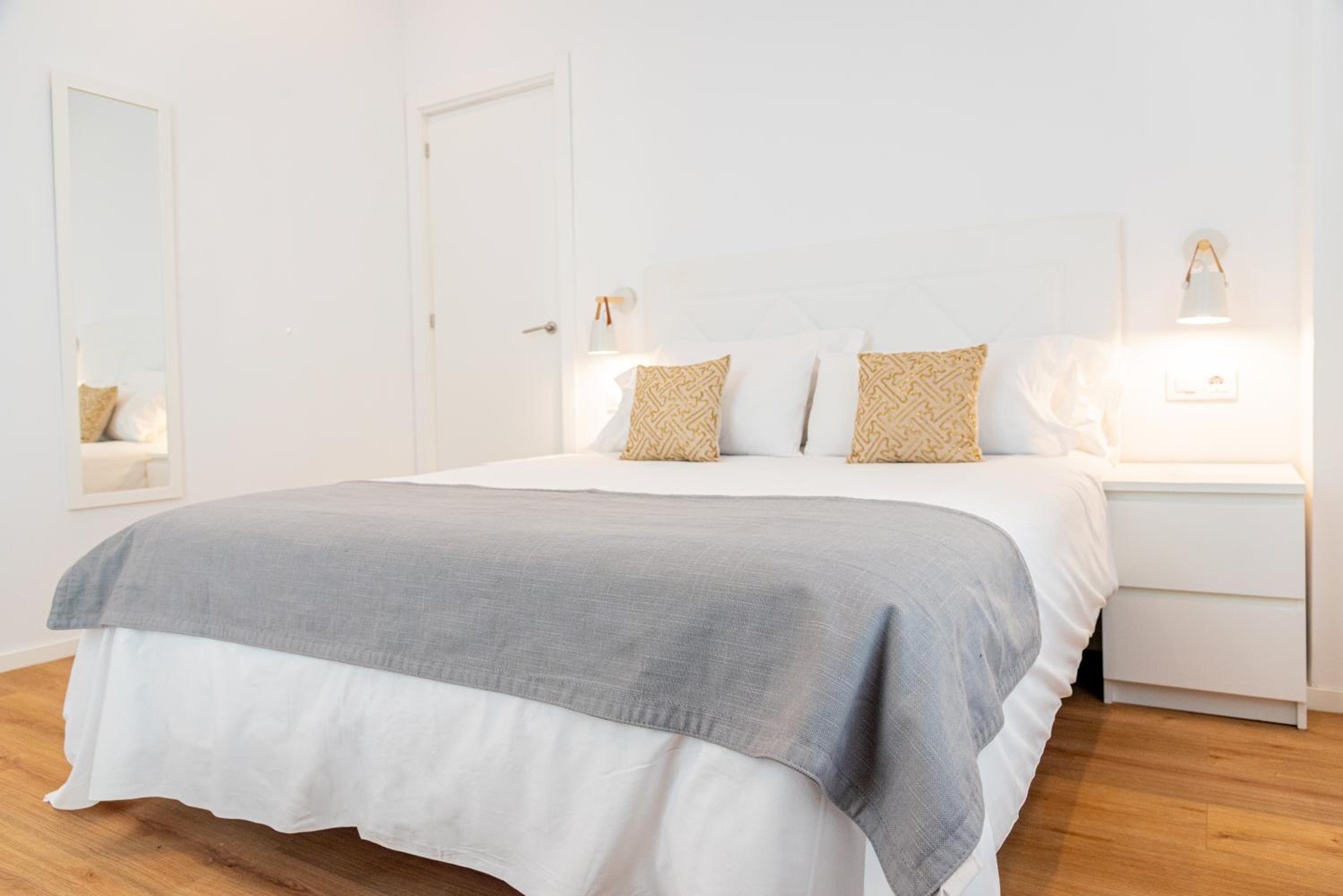 Suite Apartment - Photo 1