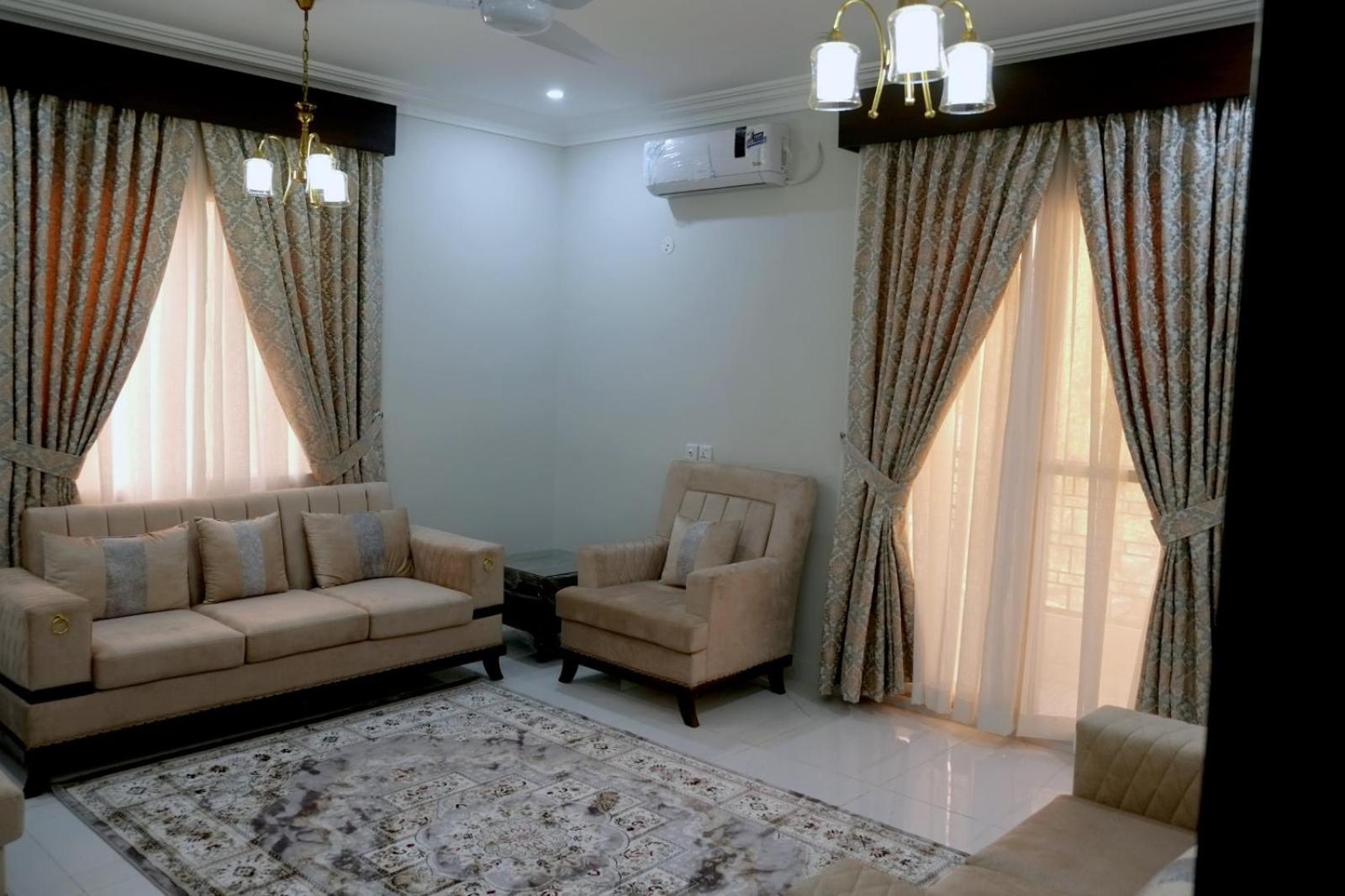 Apartment with Balcony photo 3