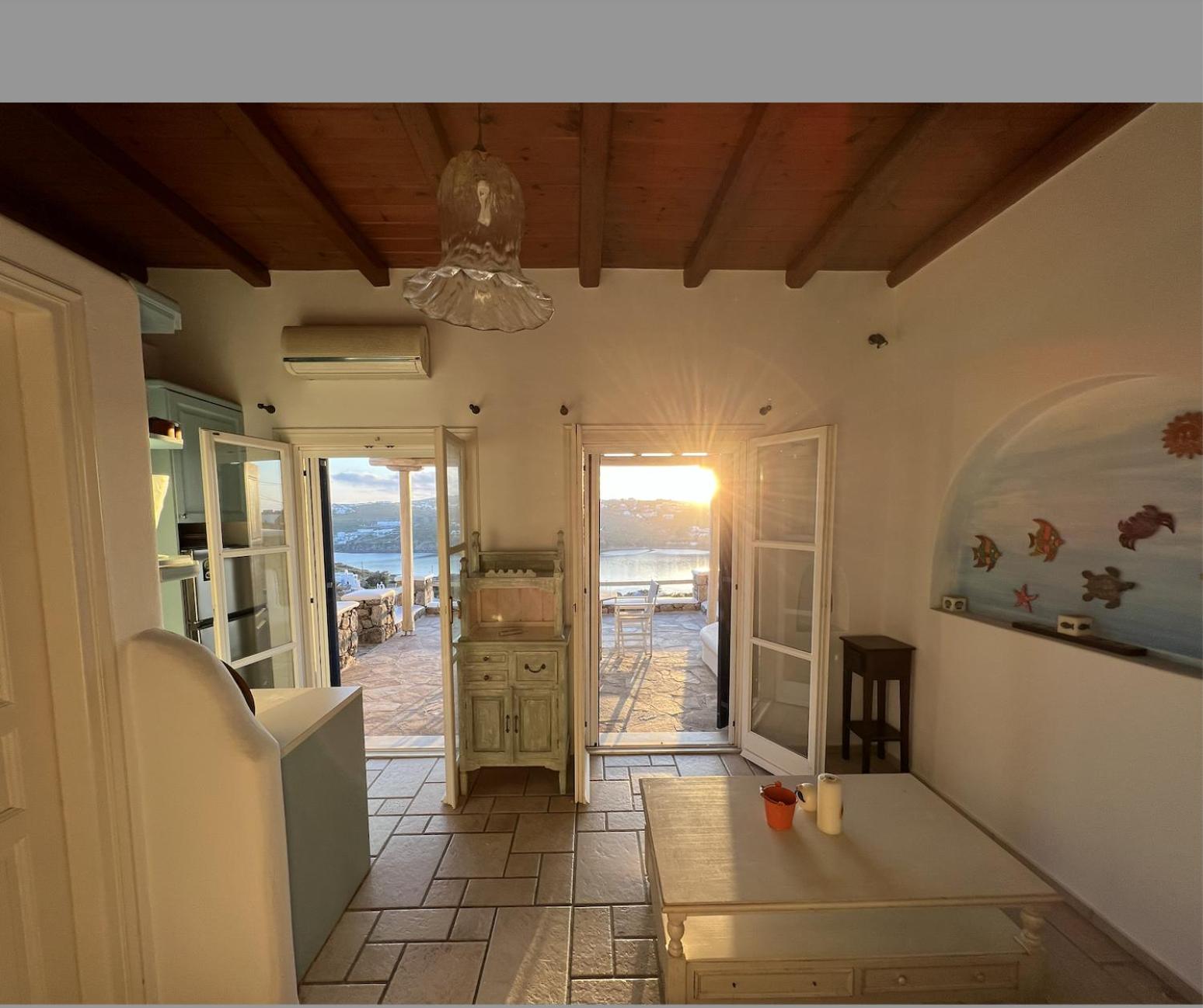One-Bedroom House photo 2
