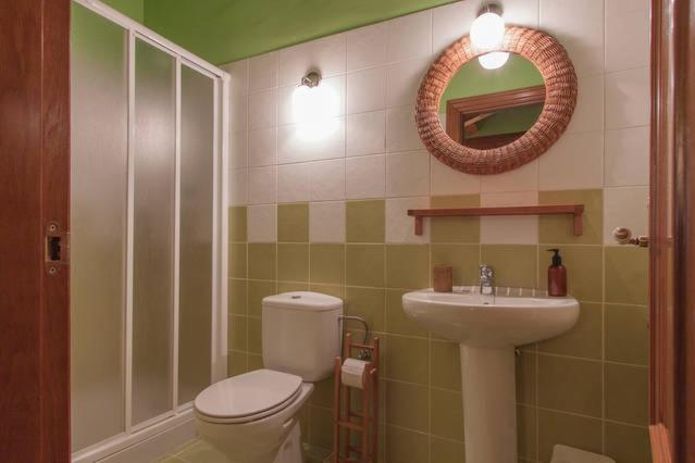Triple Room with Private Bathroom - Photo 3