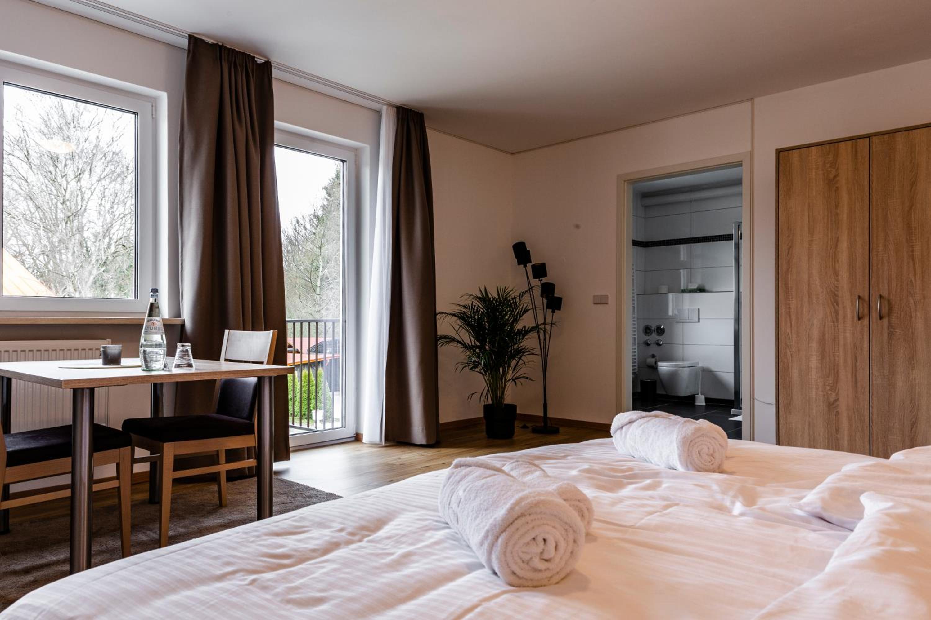 Double or Twin Room - Photo 17