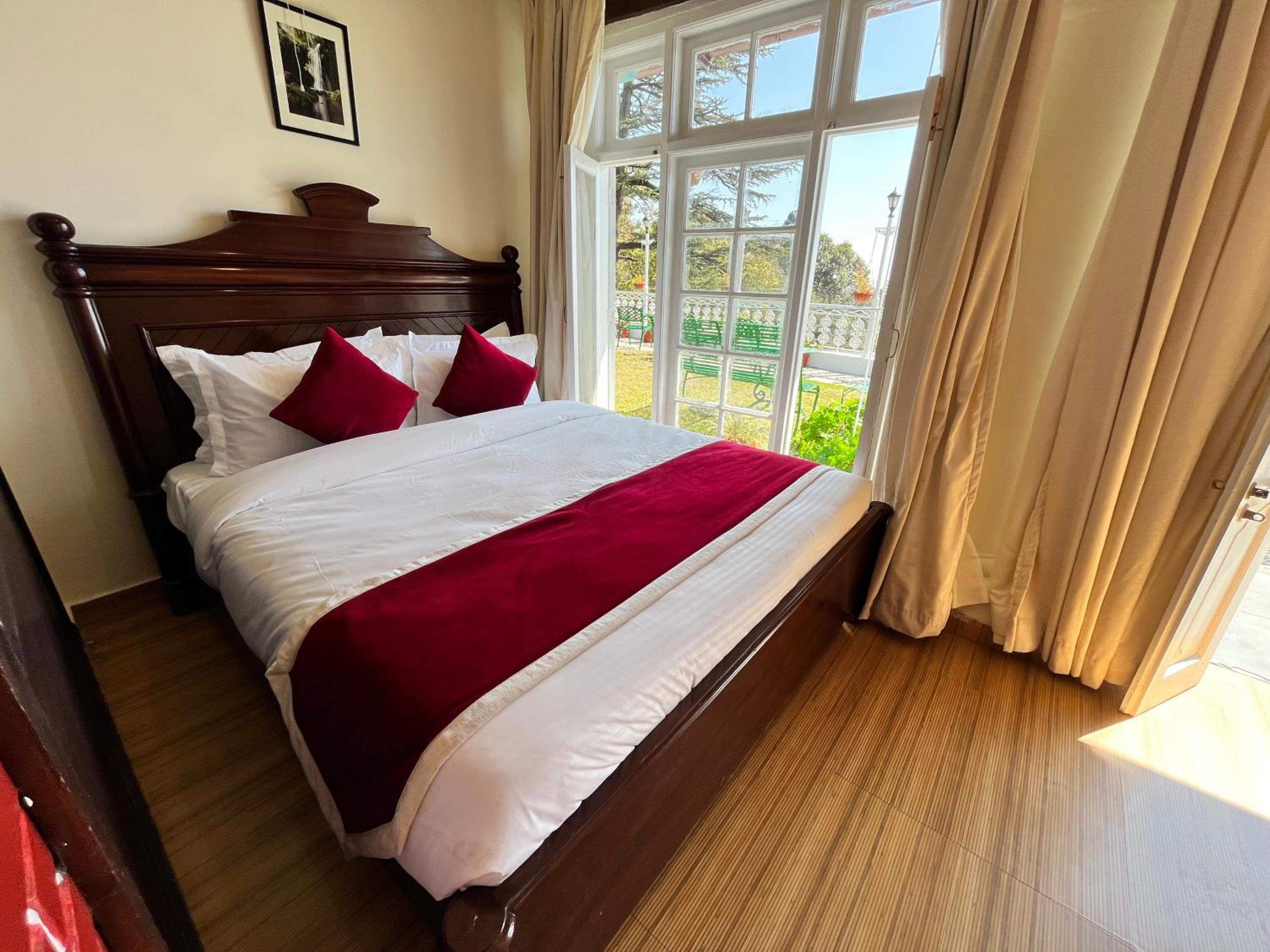 Quadruple Room With Mountain View
