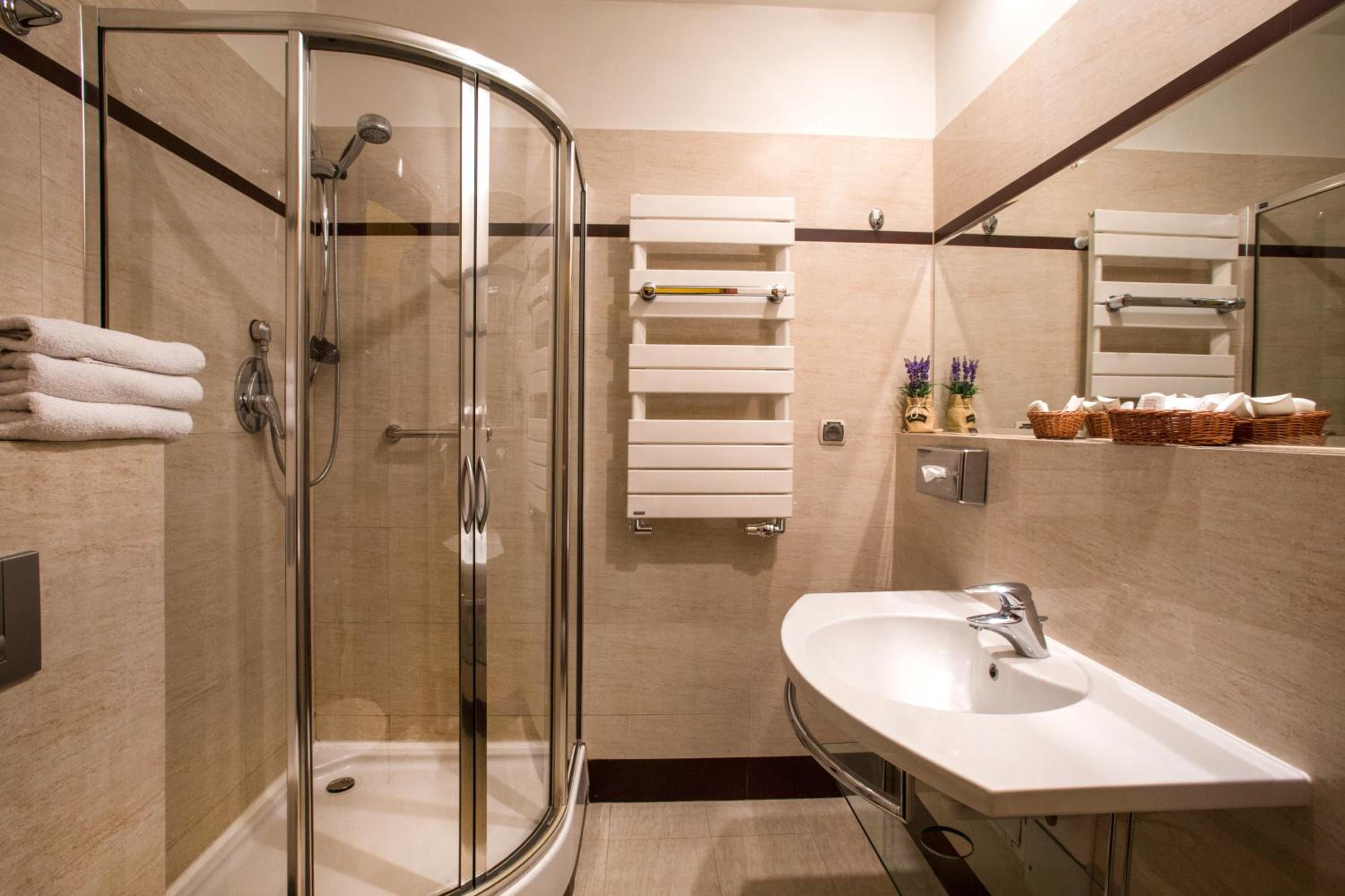 Basic Triple Room - Photo 5
