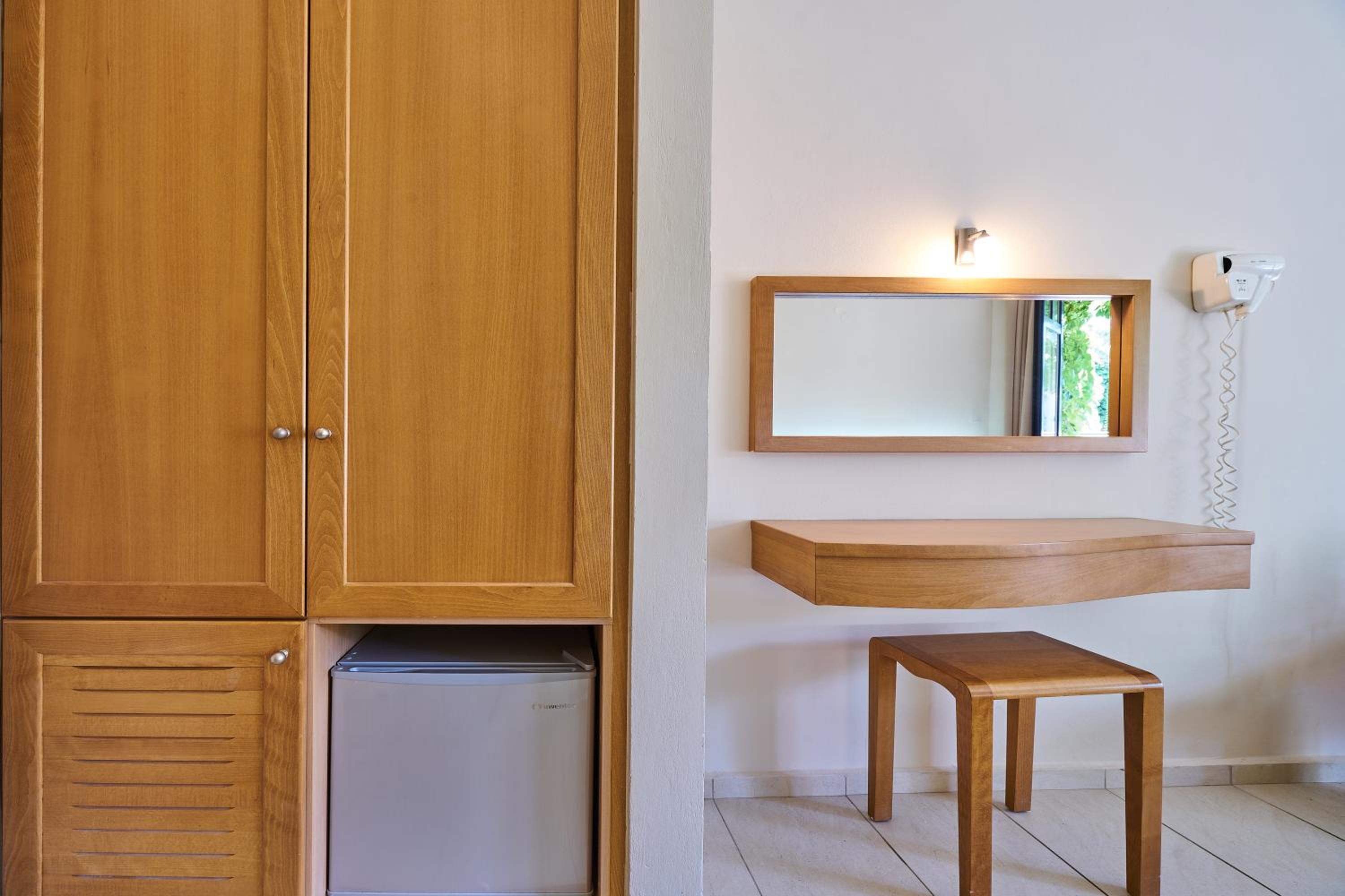 Double Room with Garden View - Photo 1