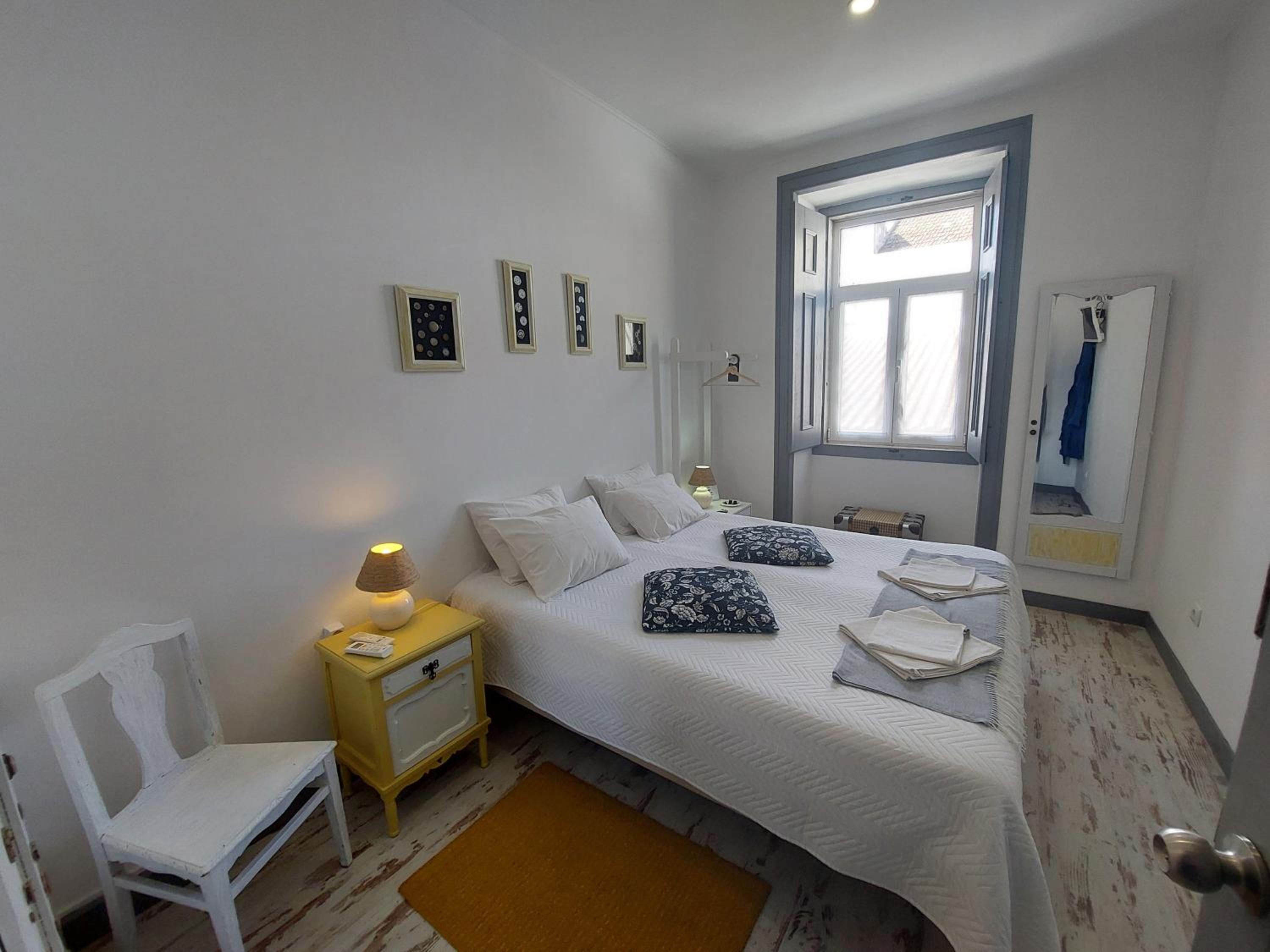Double or Twin Room with Private External Bathroom - Photo 1