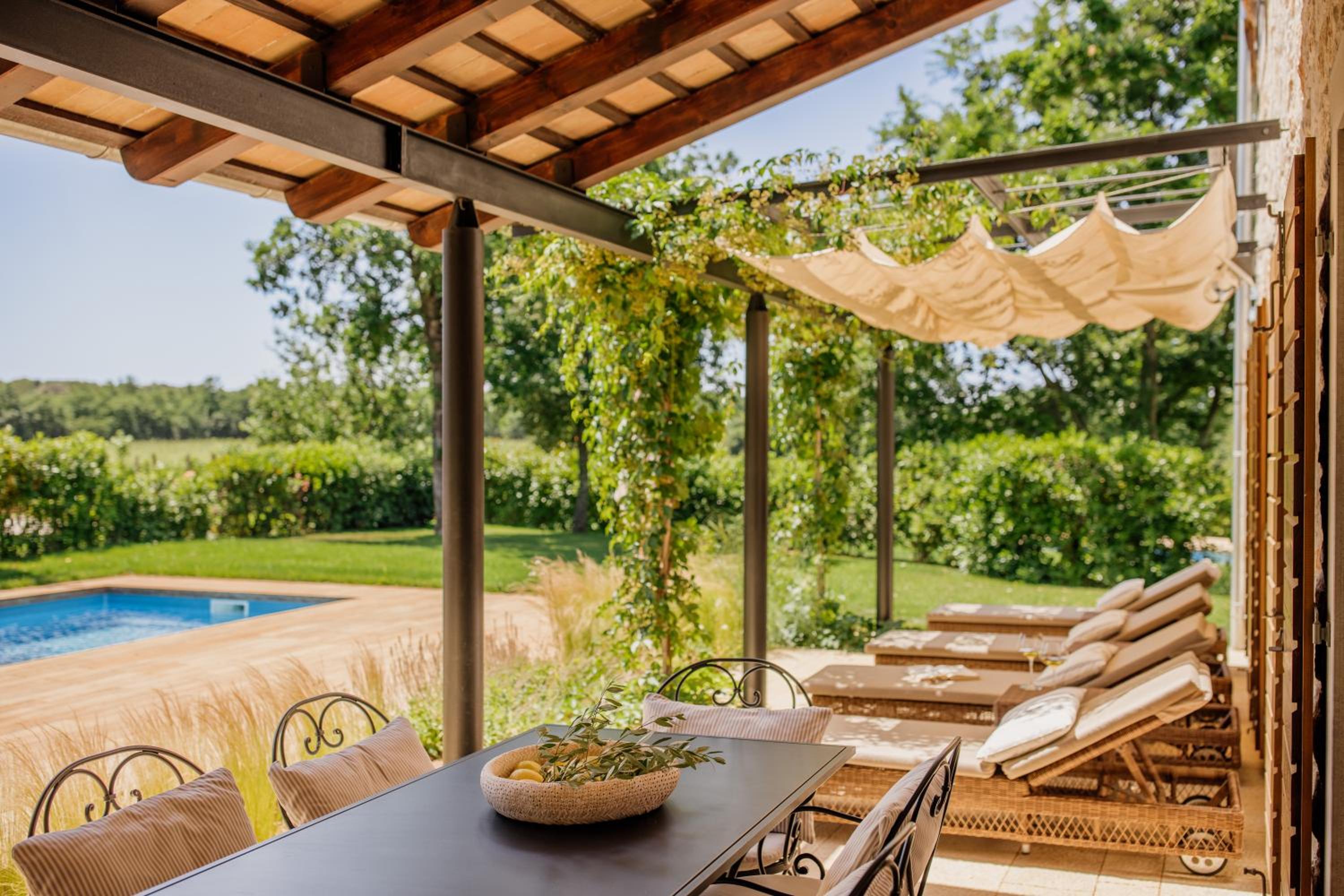 Three-Bedroom Villa with Private Pool photo 3