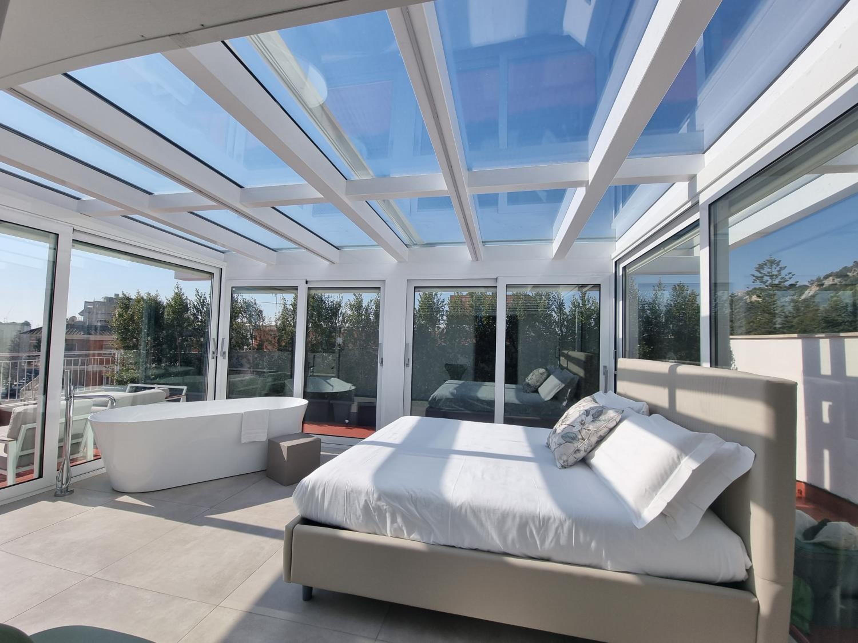 Superior Suite with Sea View - Photo 1