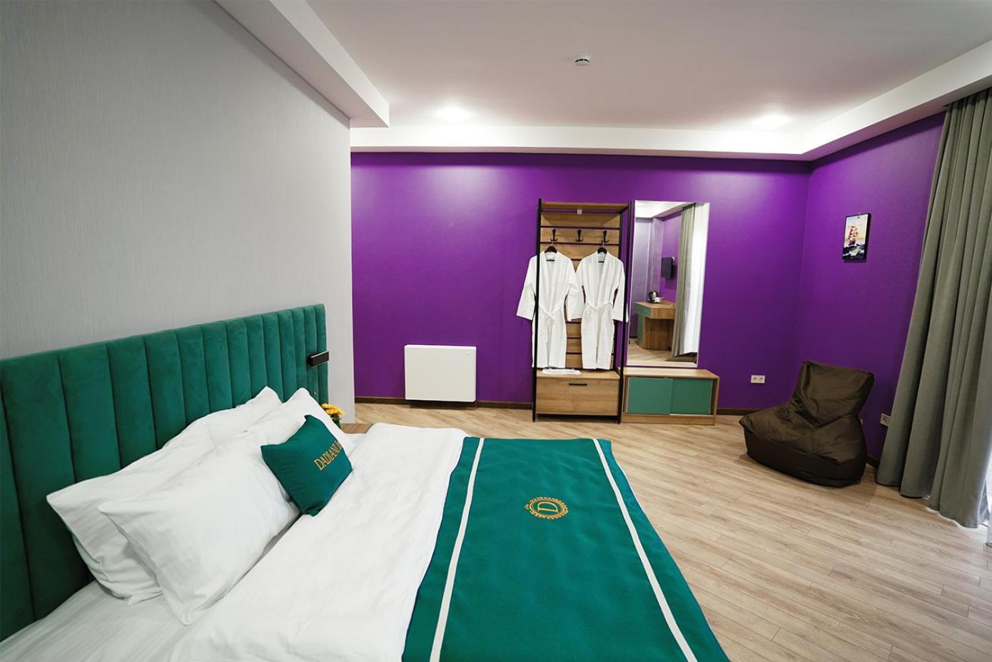 Superior King Room photo 2