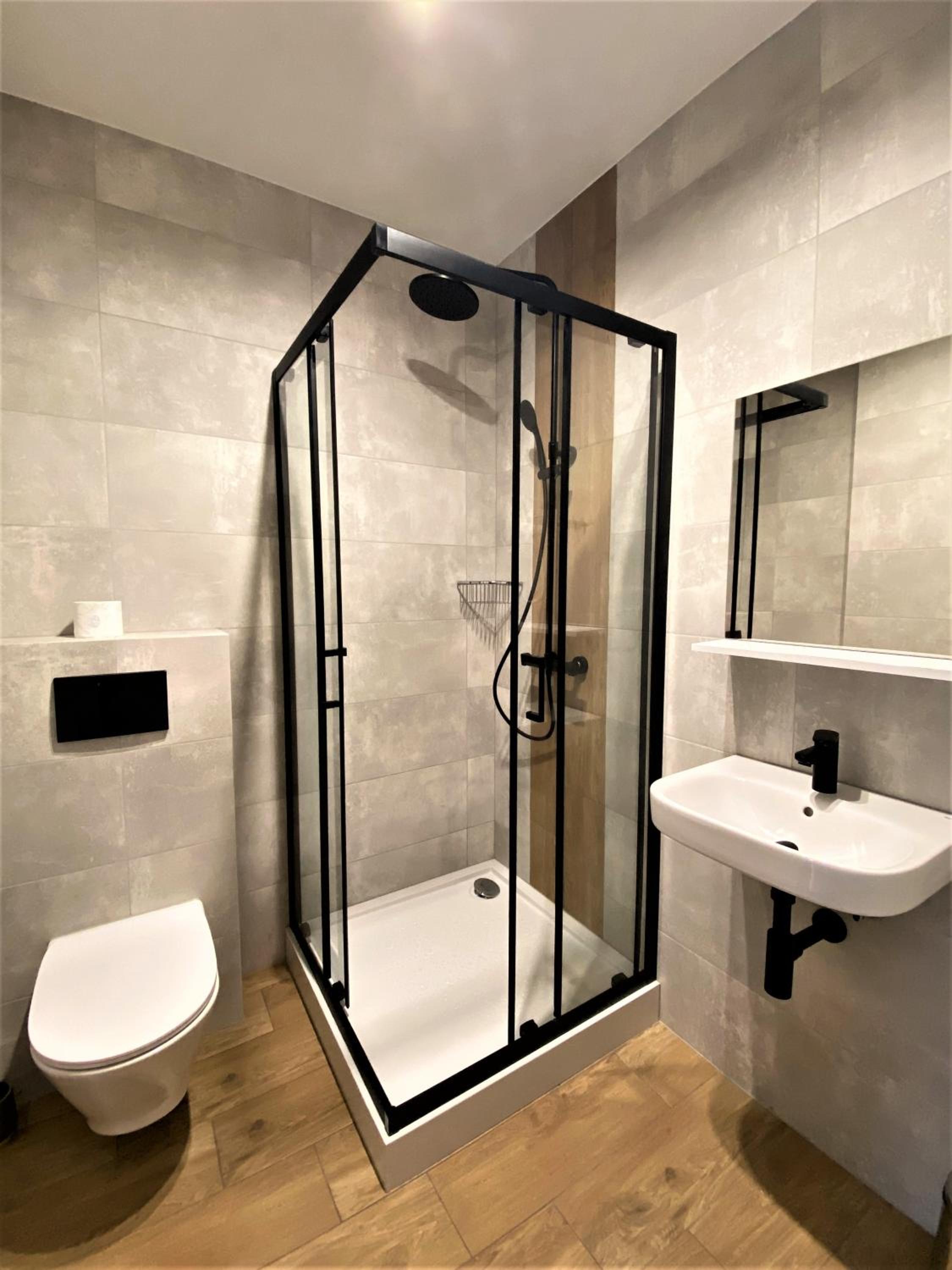 Family Room with Private Bathroom photo 2
