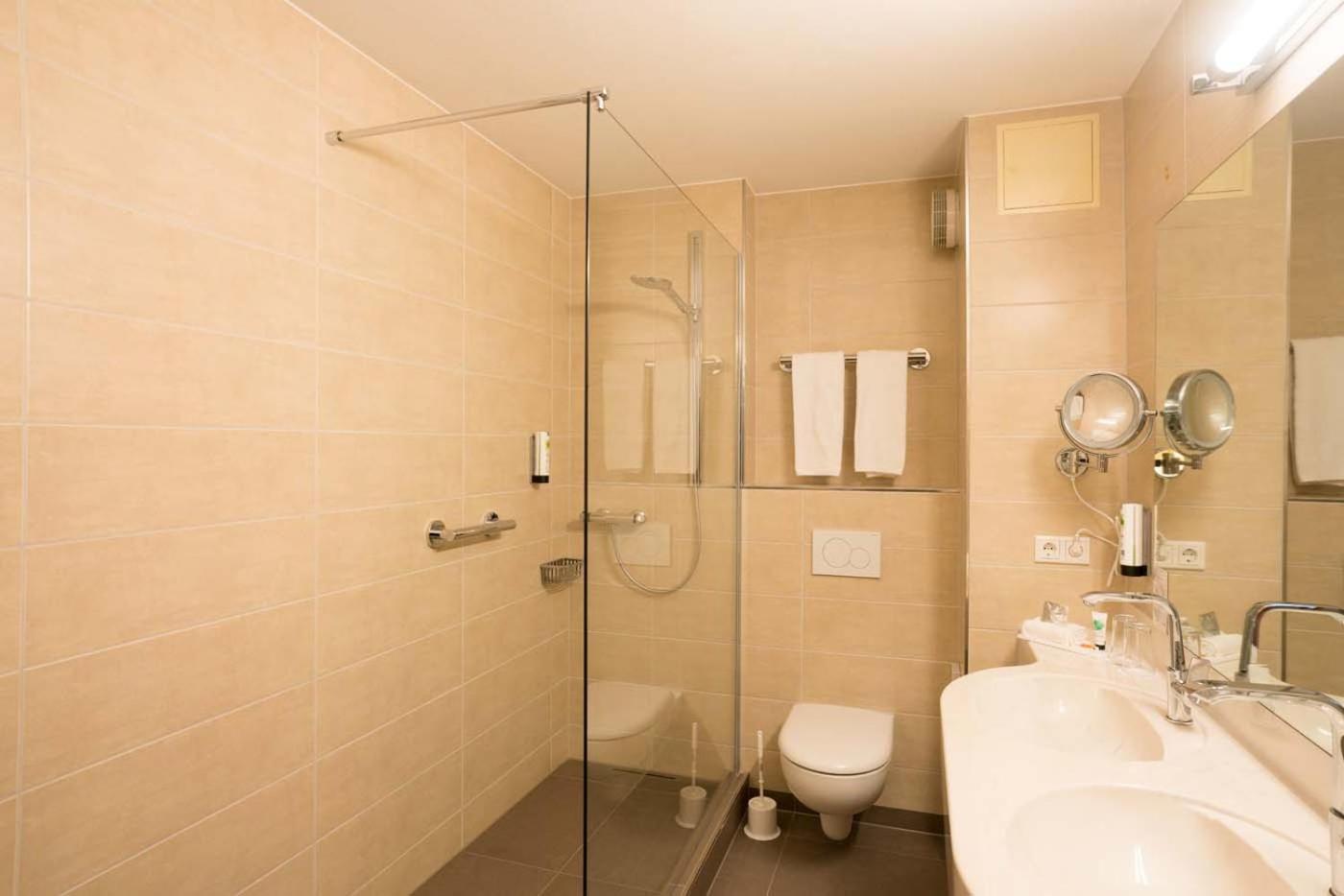 Doppelzimmer "Mitte" - Photo 4