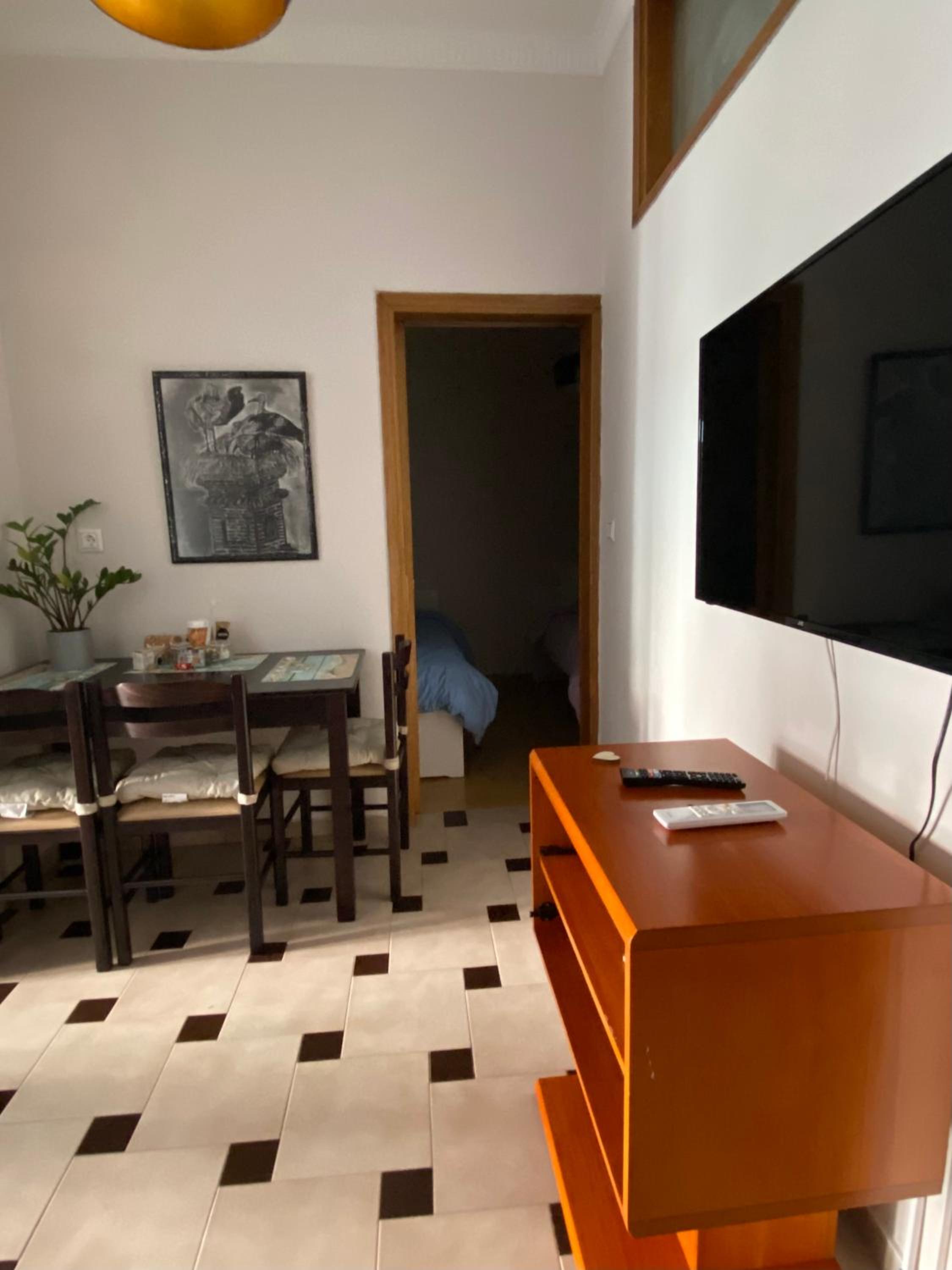 Two-Bedroom Apartment - Photo 6