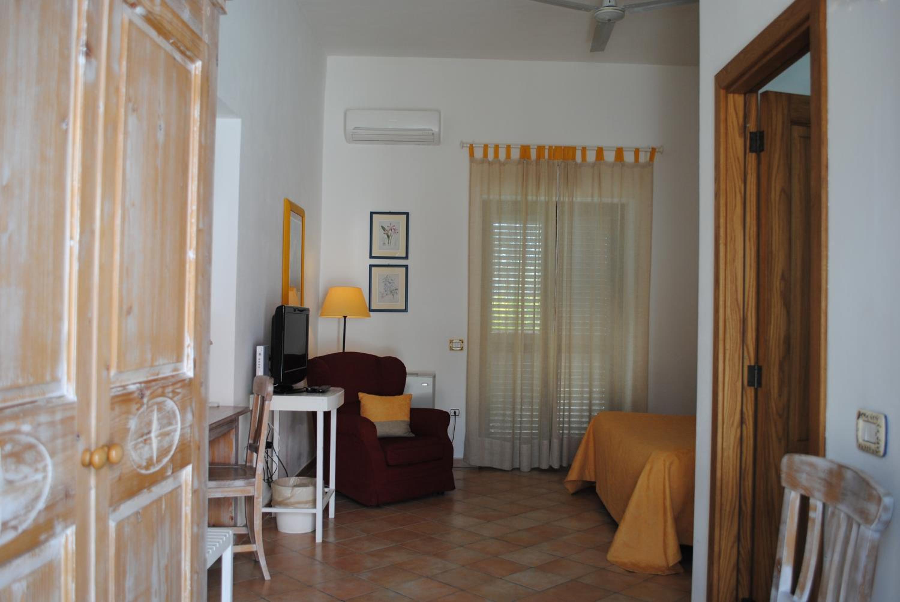 Standard Double Room photo 2